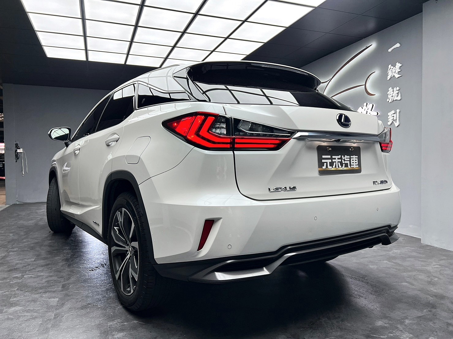 🔥2016式 LEXUS RX450h ACC四驅旗艦版/頂級油電休旅🔥(146)【阿龍中古車 0968-691-205】  第2張相片