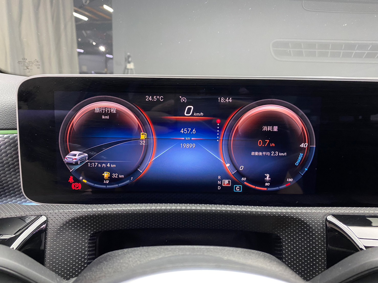 🔥 2020 V177 M-Benz A200 Sedan 1.3 數位座艙 氣氛燈 自動停車 僅跑1萬 KM🔥(252)【阿龍中古車 0968-691-205】  第5張相片