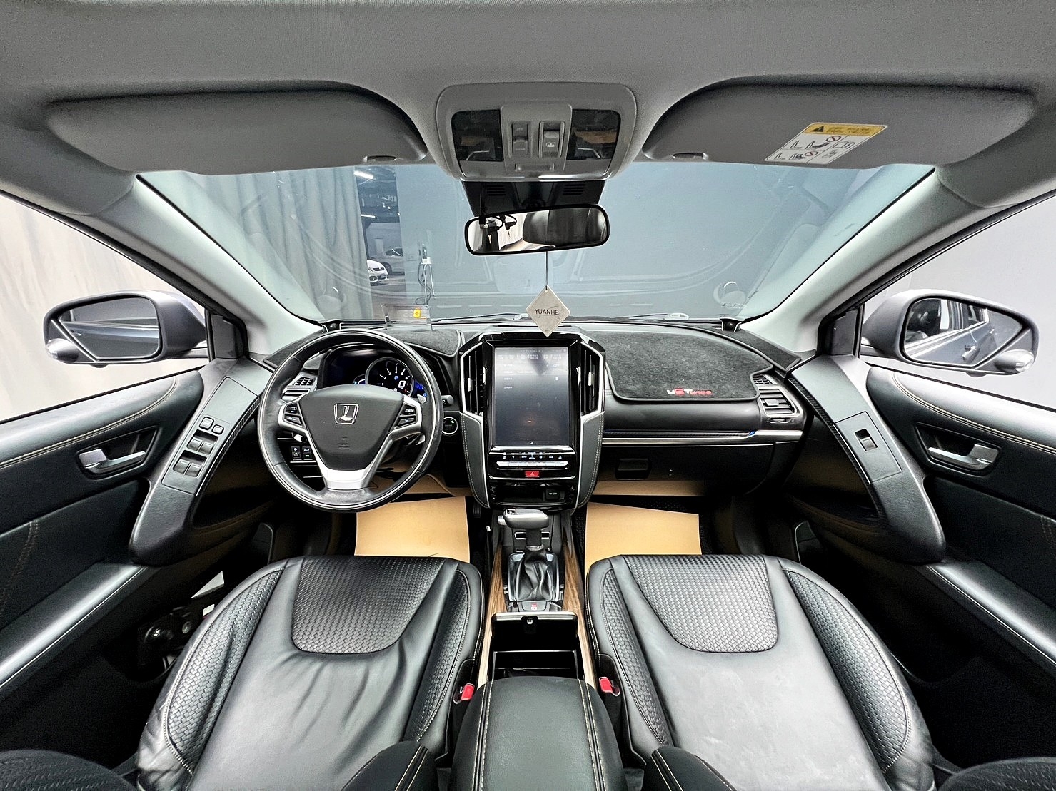 🔥2018式 LUXGEN 納智捷 U6 GT AR環景版 小改大屏幕/抬顯/天窗🔥(027)【阿龍中古車 0968-691-205】  第2張相片