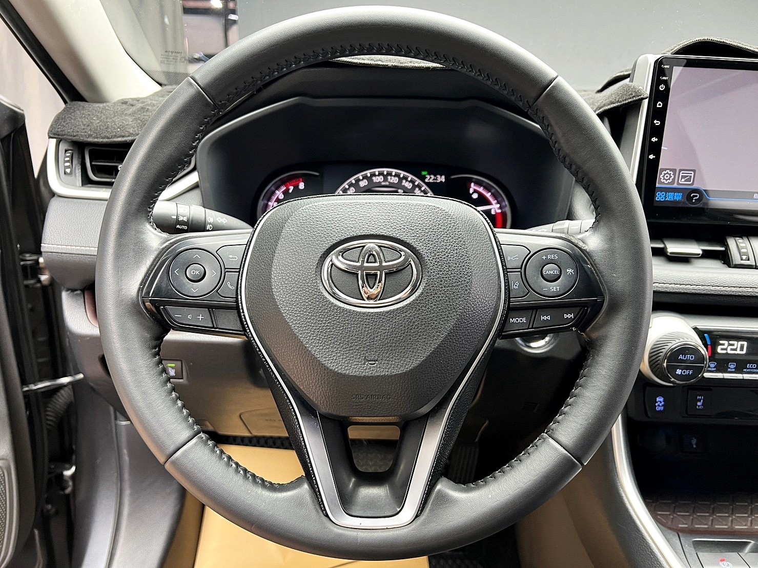 🔥2020 TOYOTA RAV4 2.0 尊爵版 五代大改款 ACC跟車/盲點 新車保固中🔥(046)【阿龍中古車 0968-691-205】  第4張相片