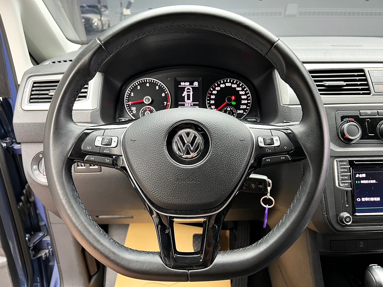 🔥2020 VW Caddy Maxi 汽油 七人座 ACC跟車/CarPlay🔥(031)【阿龍中古車 0968-691-205】  第4張相片