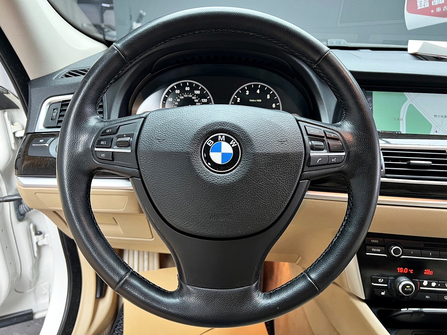 🔥2010 F07 BMW 535i GT 米色內室/電動遮陽簾🔥(233)【阿龍中古車 0968-691-205】  第4張相片