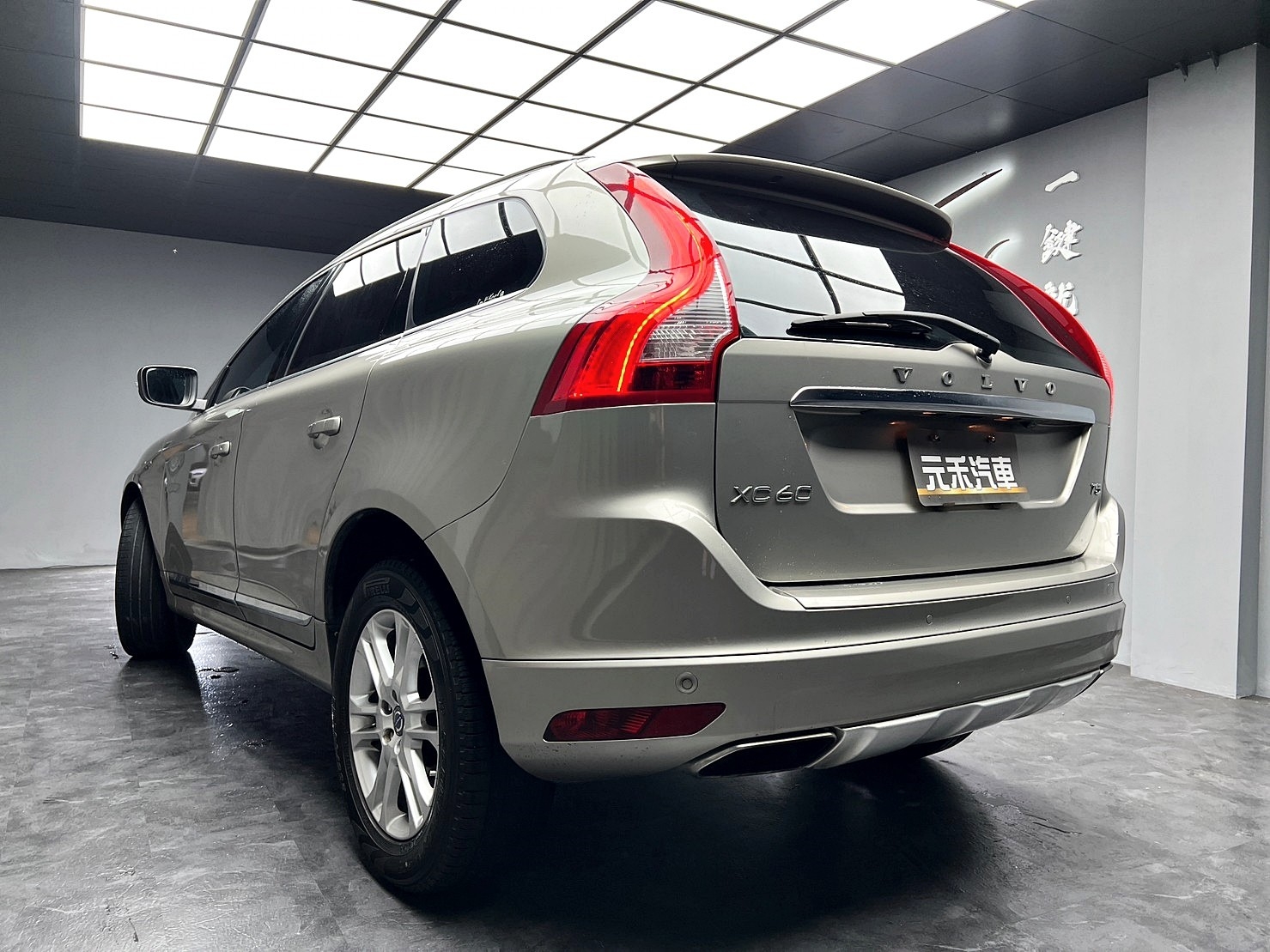 🔥2014式 小改後 Volvo XC60 T5 旗艦版 全景天窗 有跟車🔥(076)【阿龍中古車 0968-691-205】  第2張相片