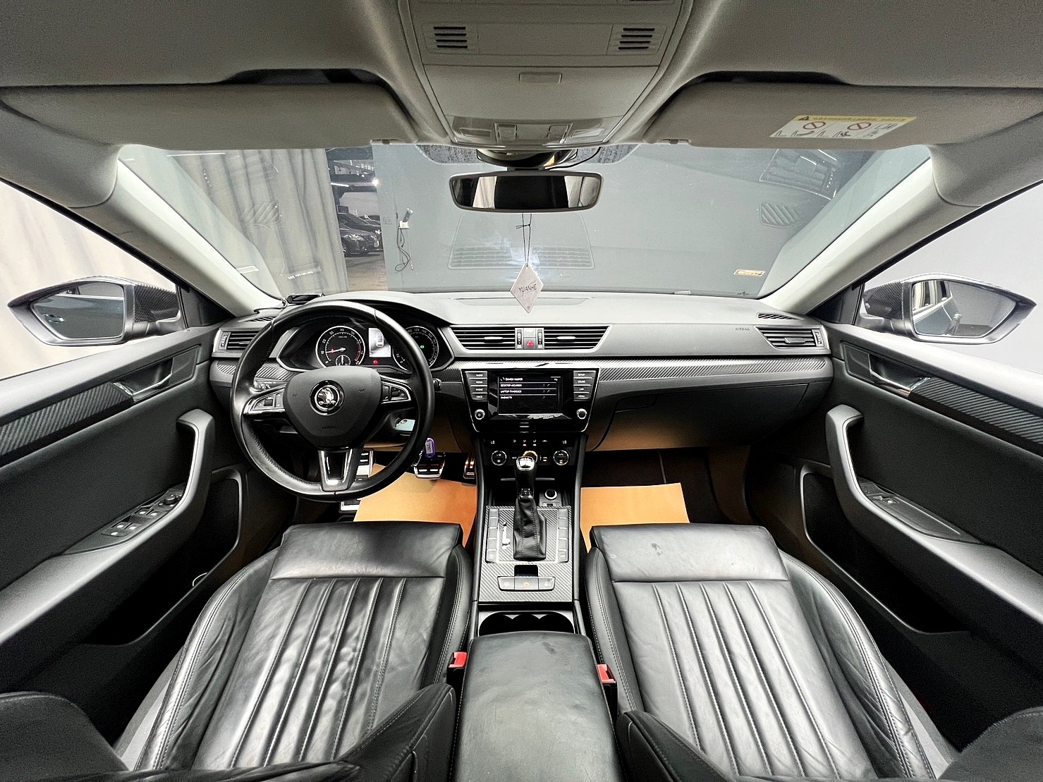 🔥2016 Skoda Superb Combi 電尾門/升級鋁圈 旅行車 🔥(151)【阿龍中古車 0968-691-205】  第3張相片