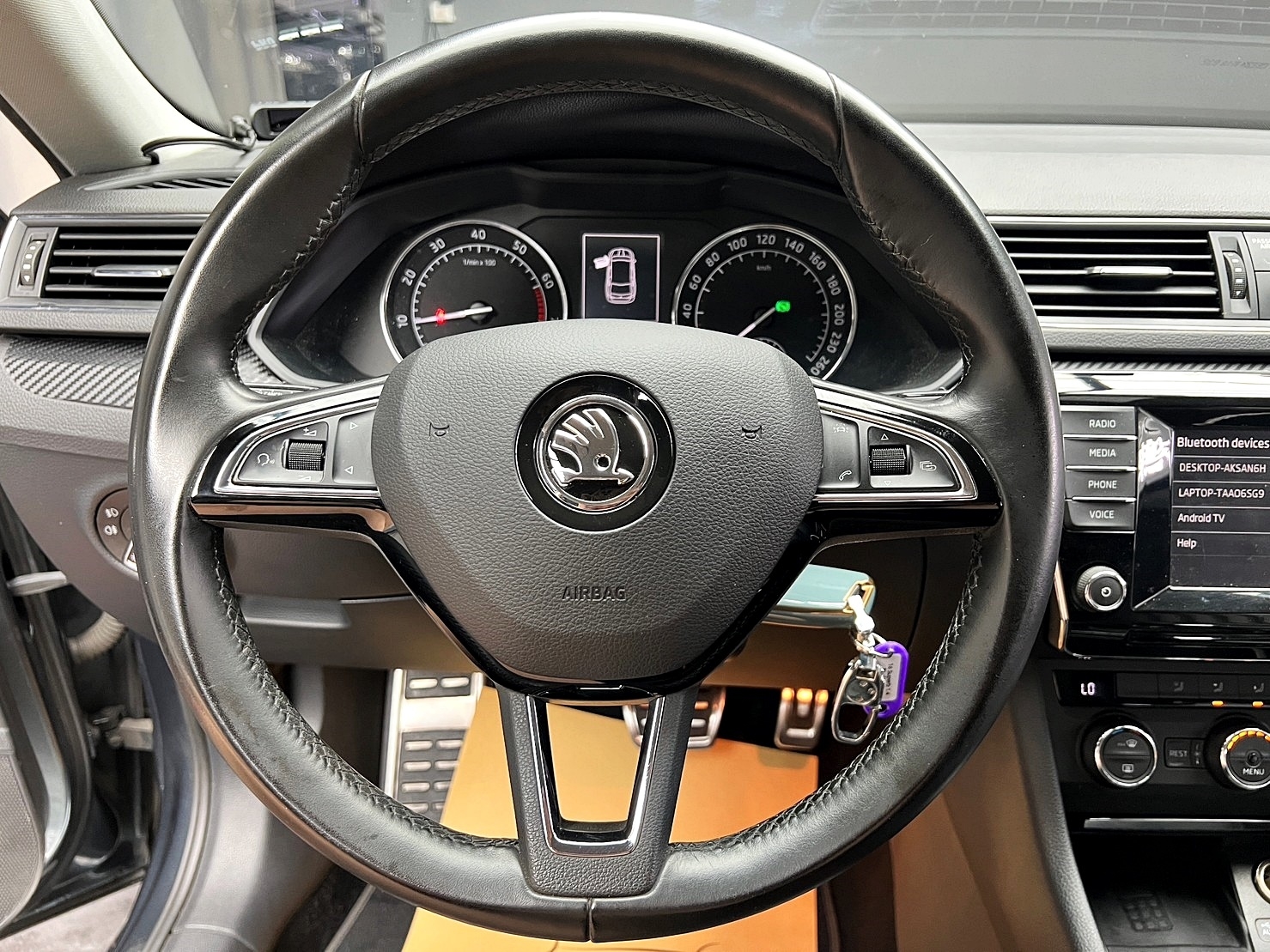 🔥2016 Skoda Superb Combi 電尾門/升級鋁圈 旅行車 🔥(151)【阿龍中古車 0968-691-205】  第5張相片