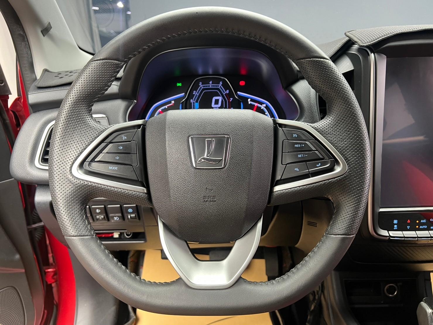 🔥2018 Luxgen 納智捷 U5 1.6 AR環景版 自動停車/升級電尾門🔥(201)【阿龍中古車 0968-691-205】  第9張相片