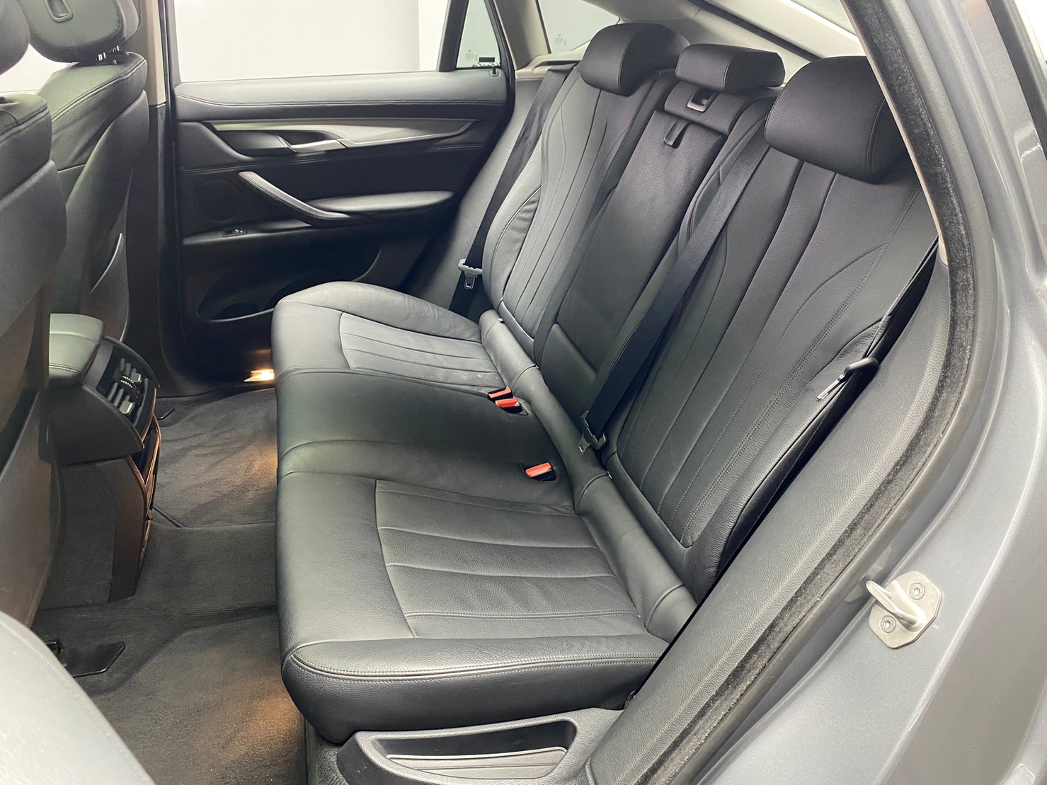 🔥2015 F16 BMW X6 xDrive35i 天窗/環景/HUD抬顯🔥(230)【阿龍中古車 0968-691-205】  第2張相片