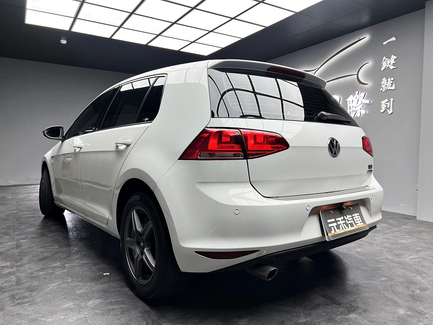 🔥2015 VW 七代 Golf 柴油熱門小鋼砲 升級R版方向盤🔥(008)【阿龍中古車 0968-691-205】  第9張相片