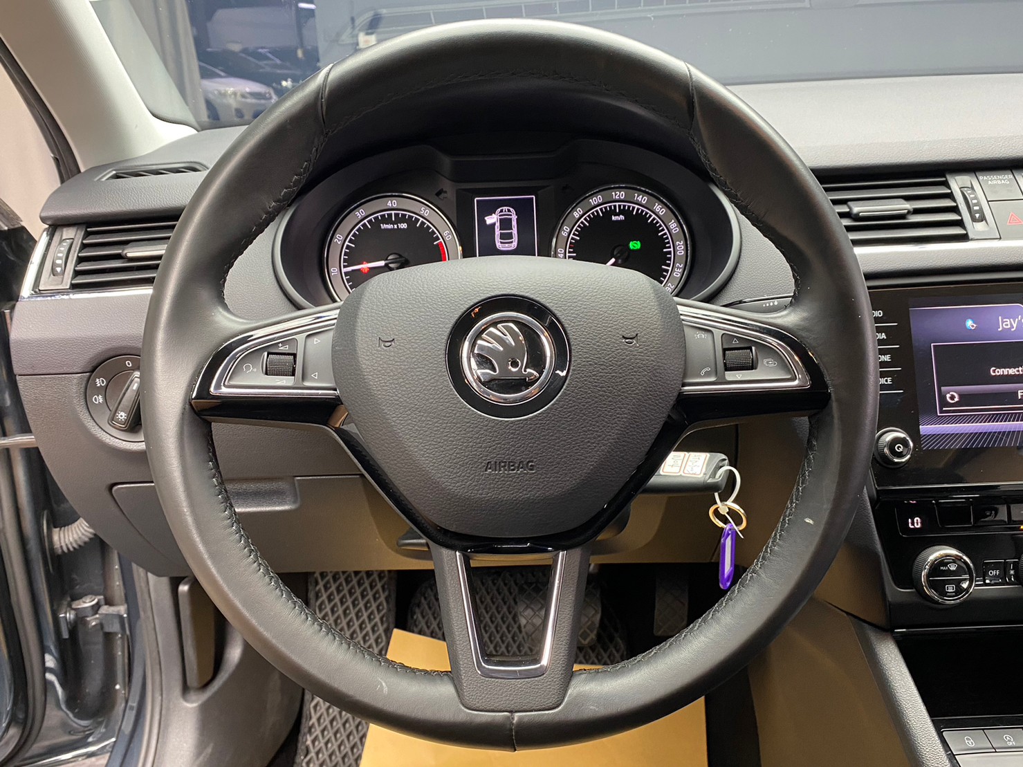 🔥2017 Skoda Octavia (NEW) 豪華版 超省油實惠房車🔥(256)【阿龍中古車 0968-691-205】  第5張相片