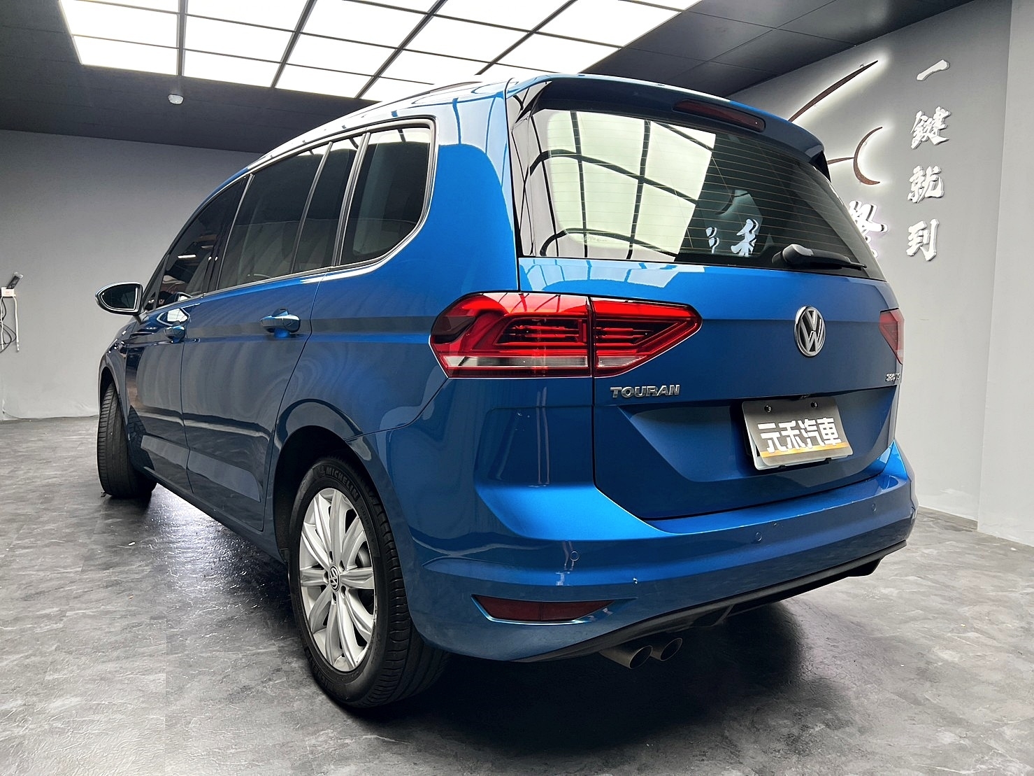🔥2018式 VW Touran 280TSI Comfortline 七人座 經濟實惠廂型SUV🔥(259)【阿龍中古車 0968-691-205】  第2張相片