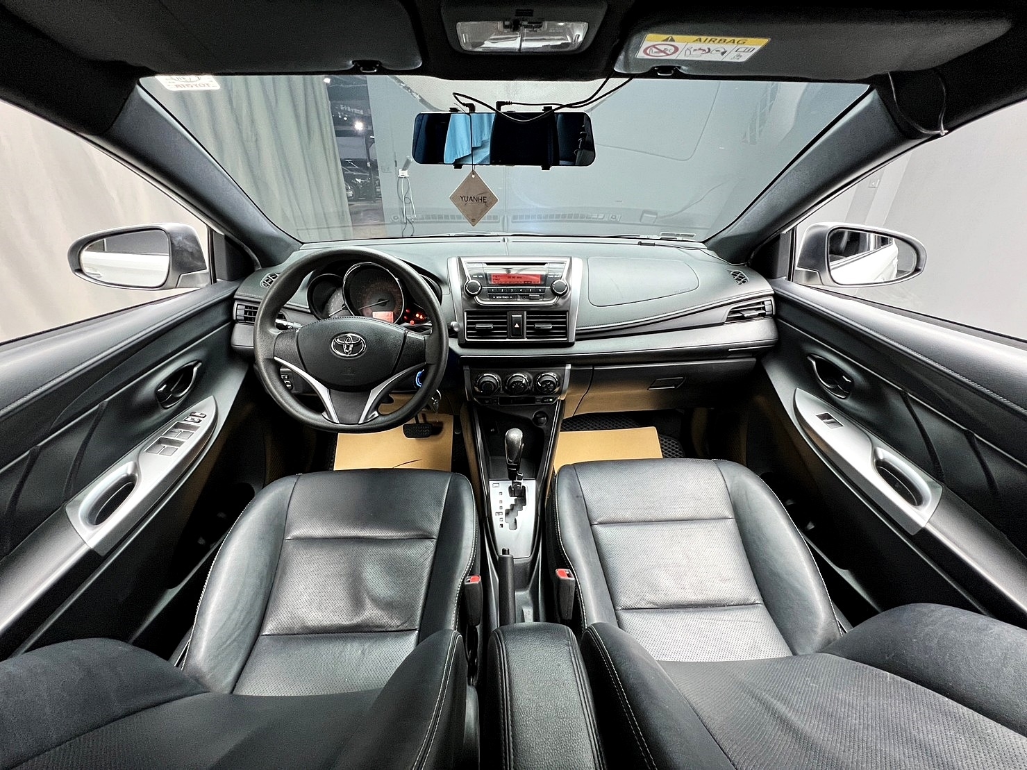 🔥2015式 Toyota Yaris 經典版 大鴨 神級小車🔥(260)【阿龍中古車 0968-691-205】  第4張相片