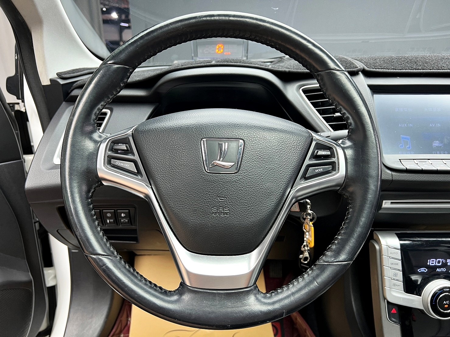 🔥2015 納智捷 S5 Turbo 2.0豪華型 天窗/HUD抬顯🔥(168)【阿龍中古車 0968-691-205】【父親節特惠好禮雙重奏✔️饗食天堂餐券4張+✔️開運888紅包】  第6張相片
