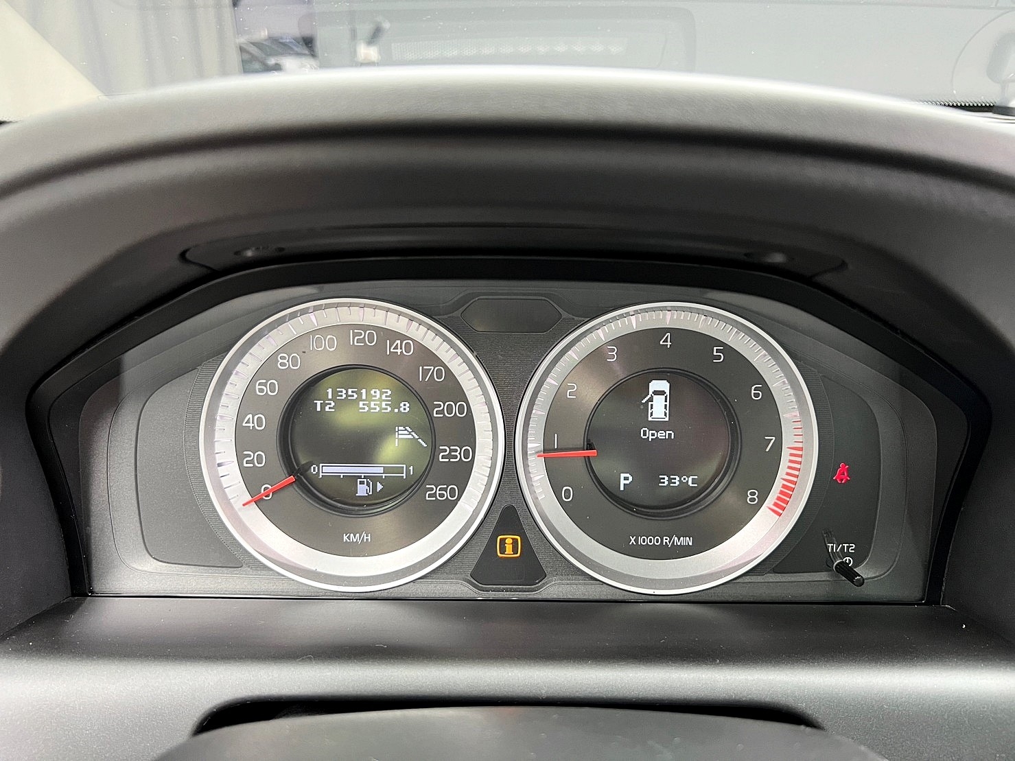 🔥2012 Volvo XC60 T5 跟車旗艦版 全景天窗🔥(074)【阿龍中古車 0968-691-205】【父親節特惠好禮雙重奏✔️饗食天堂餐券4張+✔️開運888紅包】  第6張相片