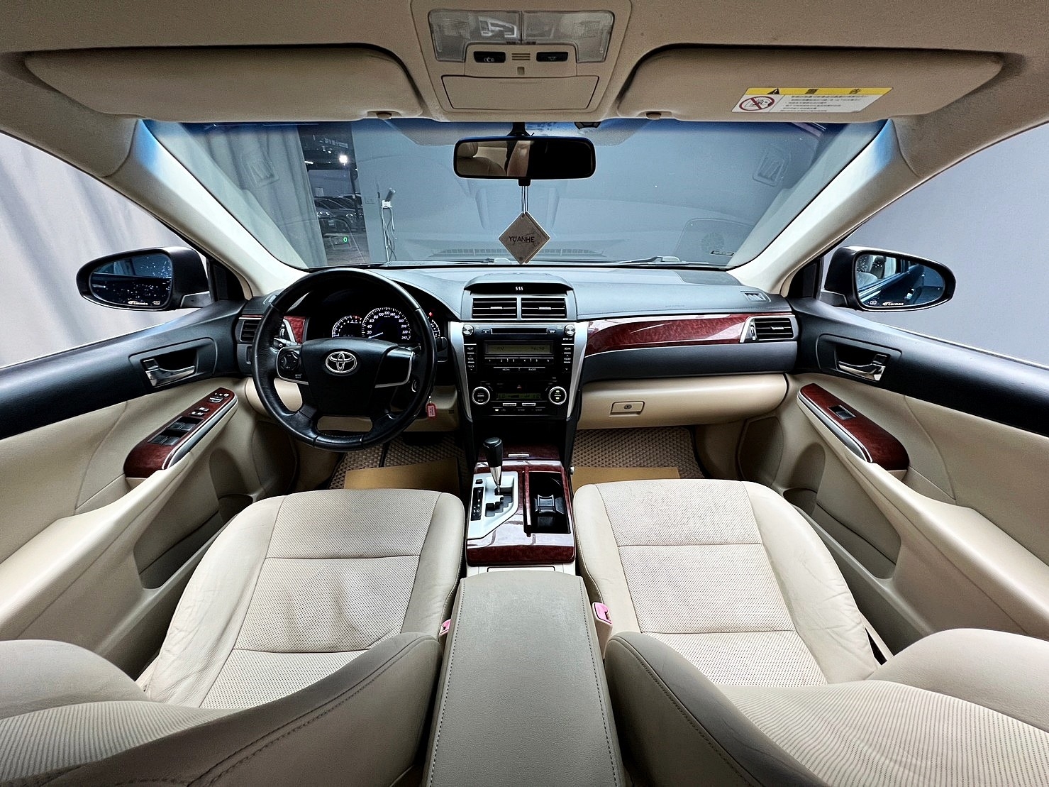 🔥2013 Toyota Camry E版 冠美麗 HUD抬顯 超值實用 代步車 🔥(096)【阿龍中古車 0968-691-205】【父親節特惠好禮雙重奏✔️饗食天堂餐券4張+✔️開運888紅包】  第4張相片