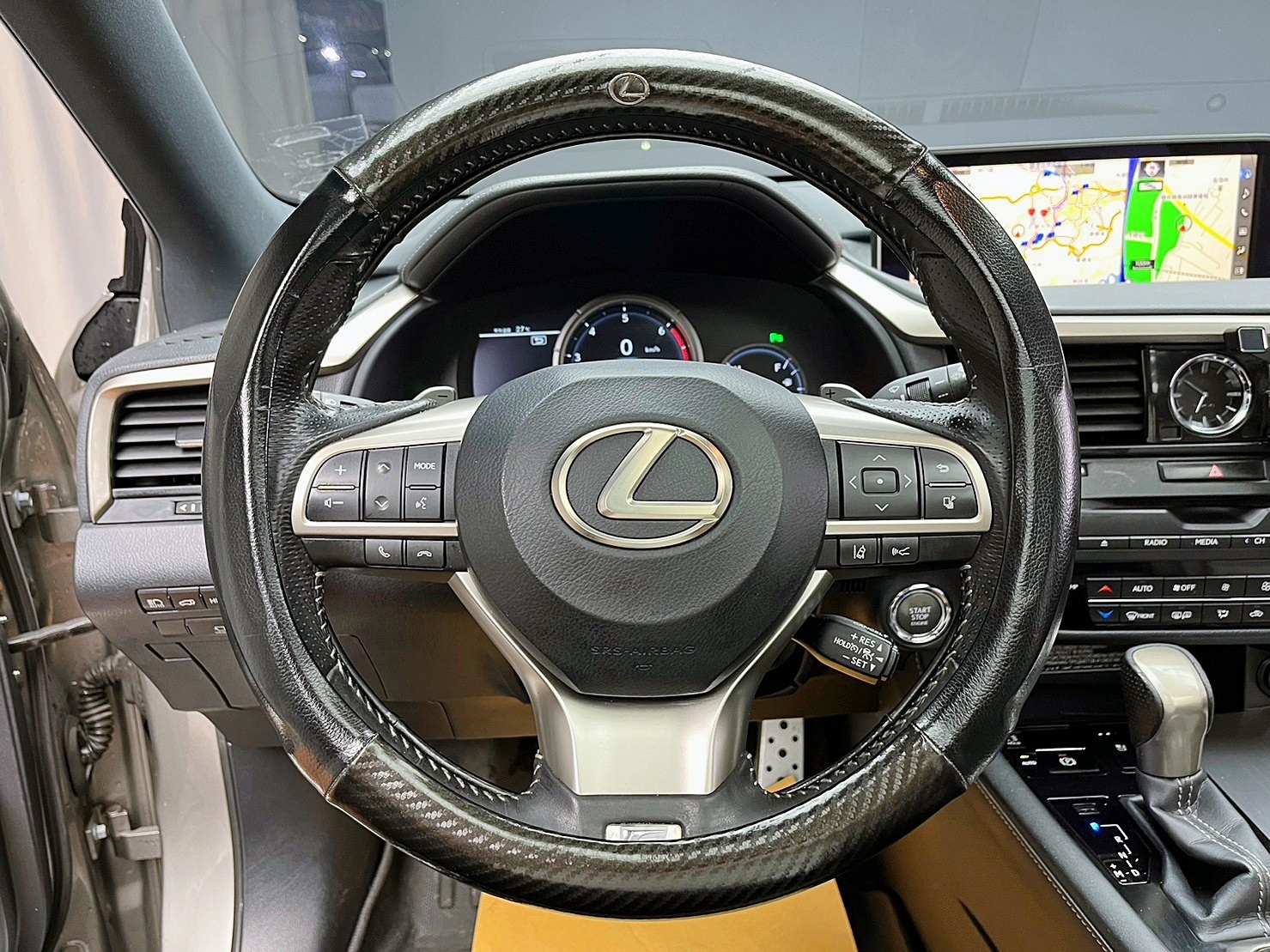 🔥2017式 Lexus RX200t F-Sport 豪華舒適 父親節禮物首選🔥(131)【阿龍中古車 0968-691-205】【父親節特惠好禮雙重奏✔️饗食天堂餐券4張+✔️開運888紅包】  第4張相片