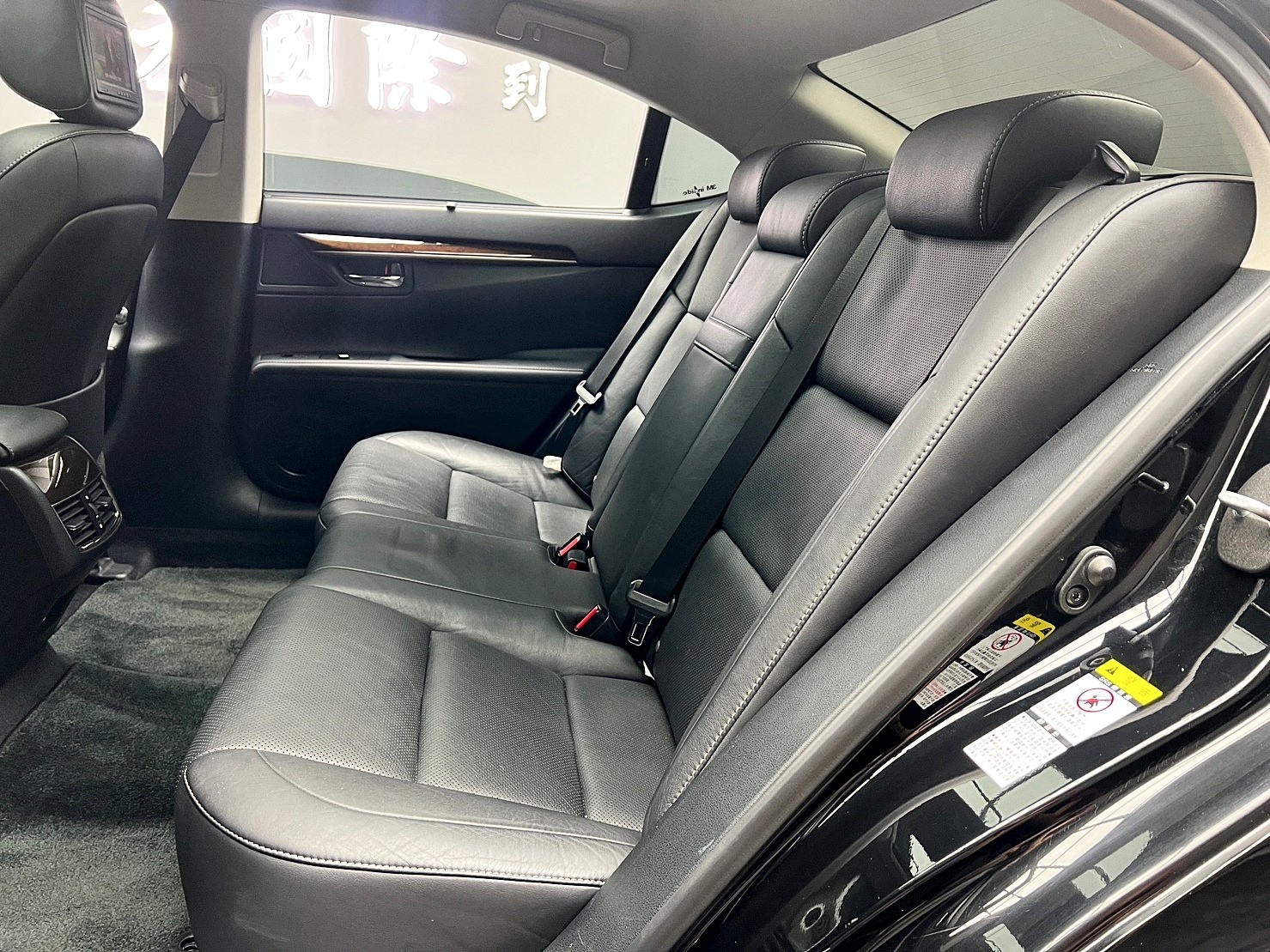 🔥2014 Lexus ES350 3.5 旗艦版 電動通風椅 後座影音 🔥(014)【阿龍中古車 0968-691-205】【父親節特惠好禮雙重奏✔️饗食天堂餐券4張+✔️開運888紅包】  第2張相片
