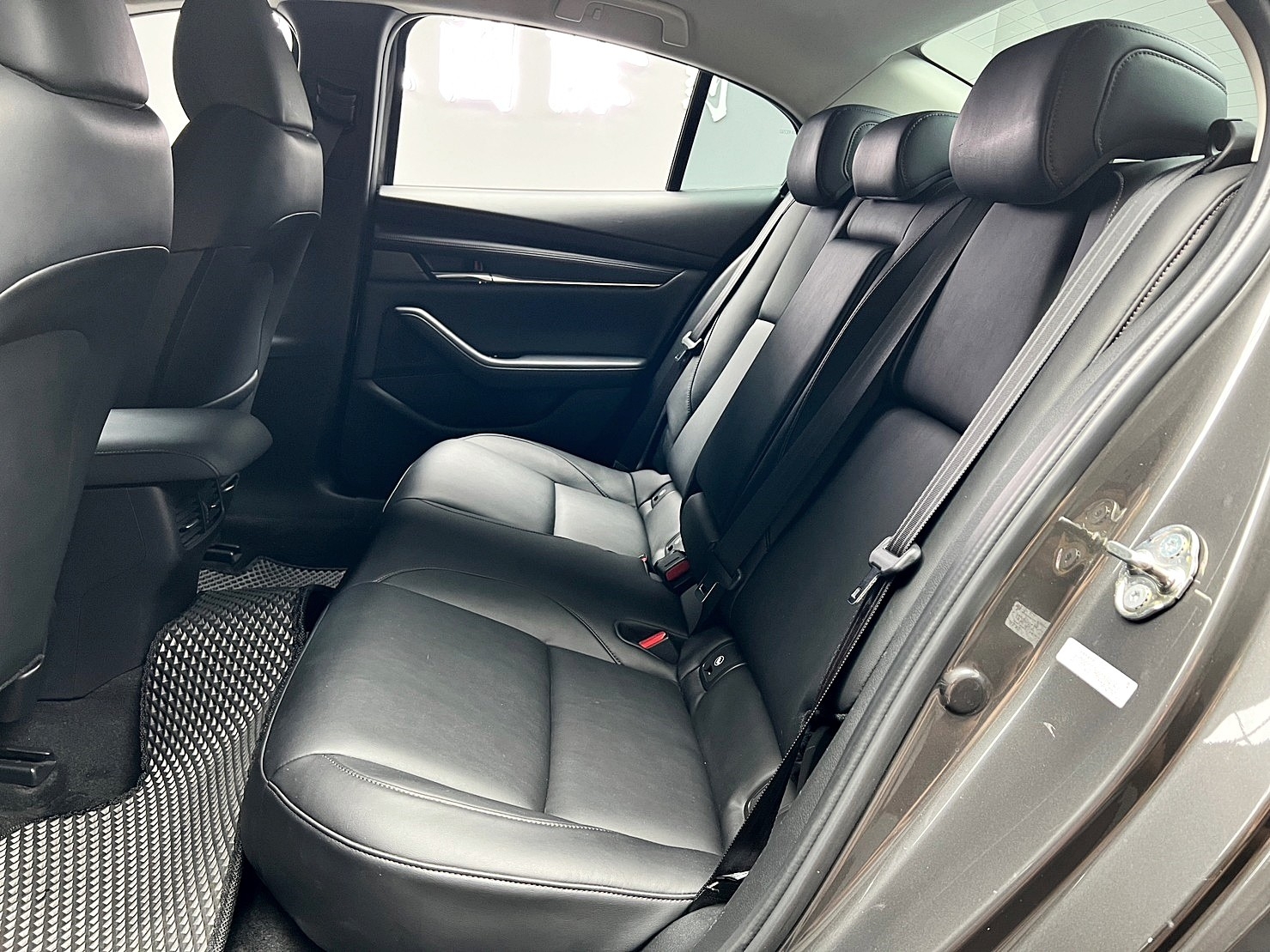 🔥2019 Mazda3 馬三 四門頂級型 ACC跟車 🔥(208)【阿龍中古車 0968-691-205】★父親節特惠好禮雙重奏✔️饗食天堂餐券4張+✔️開運888紅包★  第5張相片