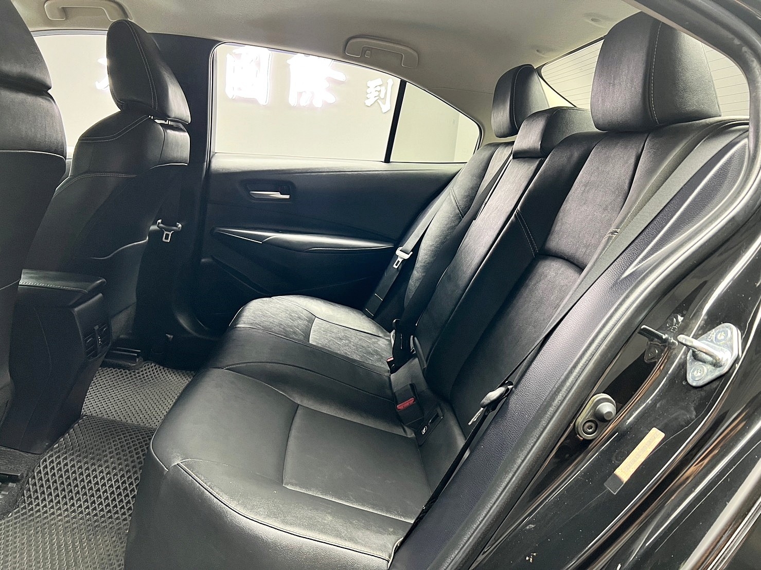 熱銷房車🔥2019 阿提斯 Toyota Corolla Altis 豪華版 ACC跟車 🔥(049)【阿龍中古車 0968-691-205】★父親節特惠好禮雙重奏✔️饗食天堂餐券4張+✔️開運888紅包★  第4張相片