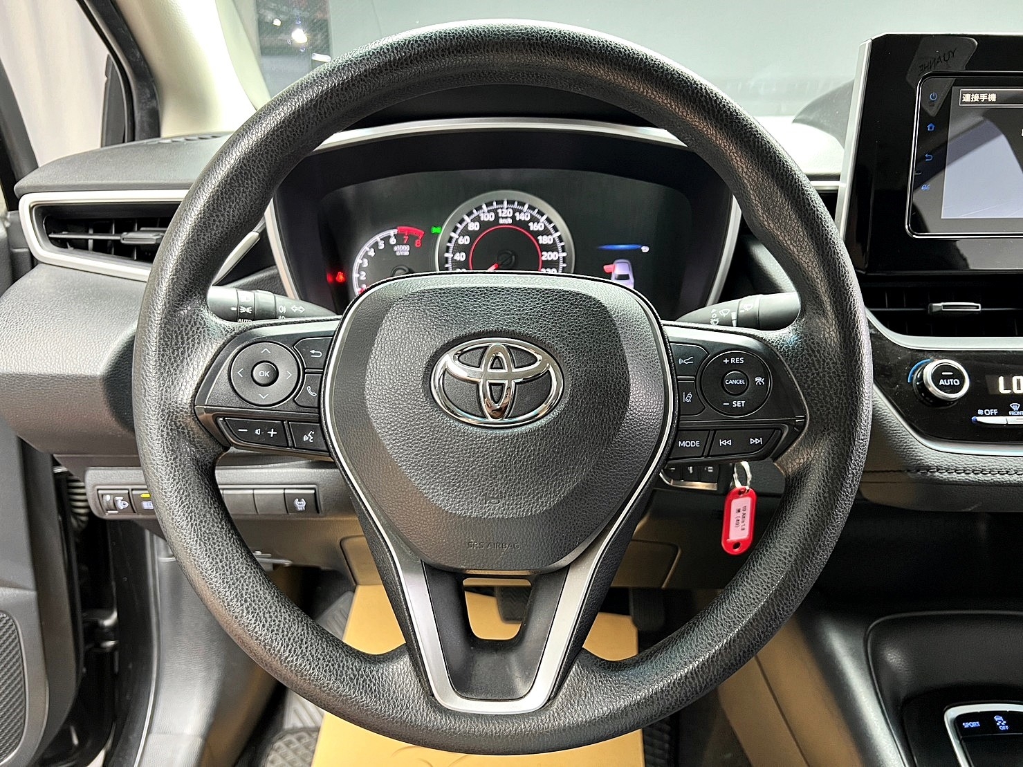 熱銷房車🔥2019 阿提斯 Toyota Corolla Altis 豪華版 ACC跟車 🔥(049)【阿龍中古車 0968-691-205】★父親節特惠好禮雙重奏✔️饗食天堂餐券4張+✔️開運888紅包★  第5張相片