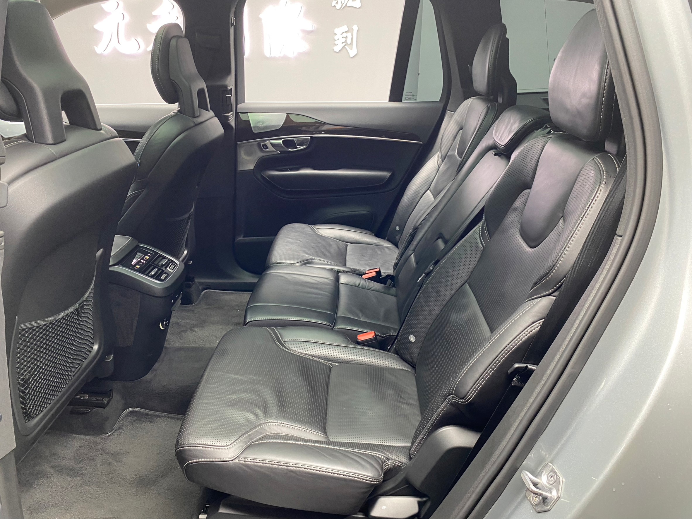 🔥2017式 Volvo XC90 T6 Inscription 七人座 ACC跟車 環景 🔥(231)【阿龍中古車 0968-691-205】★父親節特惠好禮雙重奏✔️饗食天堂餐券4張+✔️開運888紅包★  第2張相片
