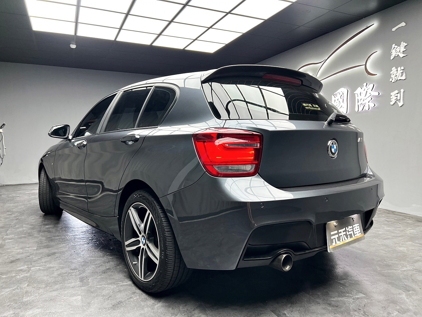 🔥2013 F20 BMW 116i Sport Line 升級M版外觀套件/HK音響🔥(107)【阿龍中古車 0968-691-205】★父親節特惠好禮雙重奏✔️饗食天堂餐券4張+✔️開運888紅  第2張相片
