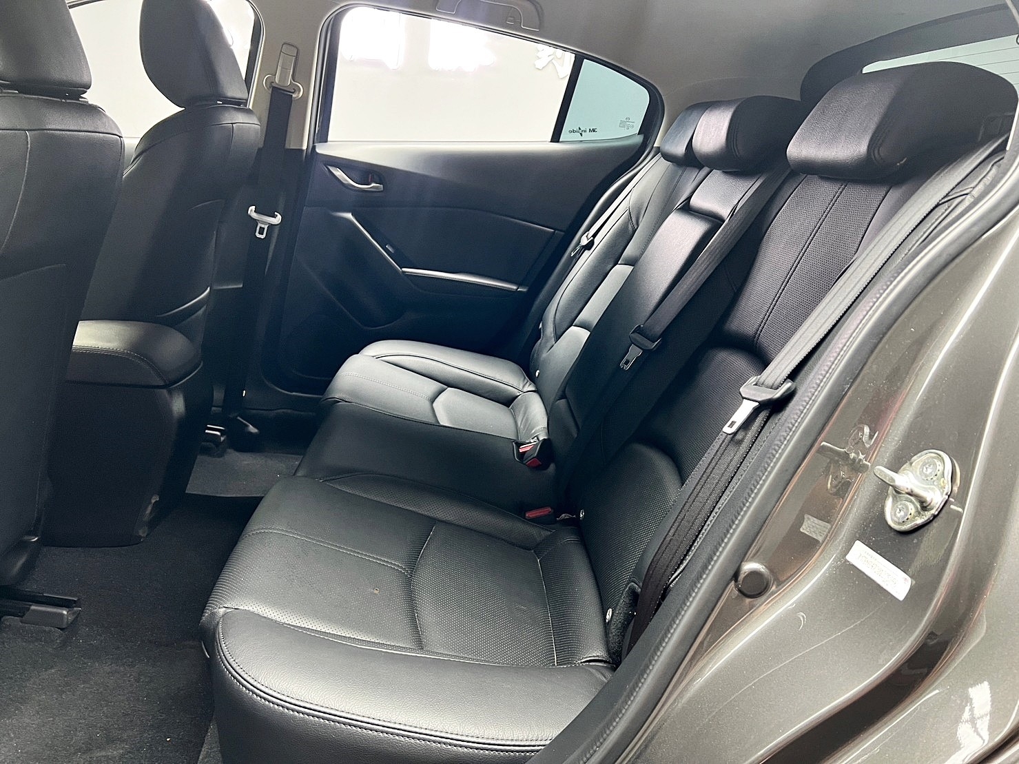 熱銷五門掀背🔥2019 馬三 Mazda3 尊榮進化版🔥(114)【阿龍中古車 0968-691-205】★父親節特惠好禮雙重奏✔️饗食天堂餐券4張+✔️開運888紅包  第5張相片