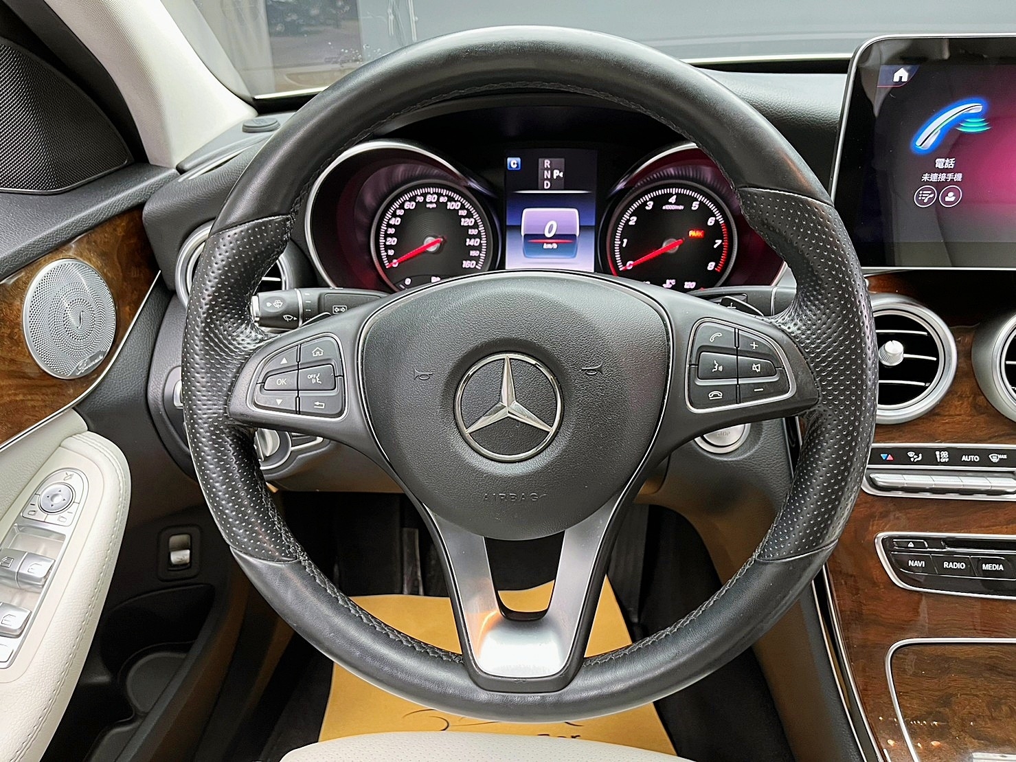 🔥2017 W205 C300 🔥 柏林之音 ACC跟車 環景 (073)【阿龍中古車 0968-691-205】★父親節特惠好禮雙重奏✔️饗食天堂餐券4張+✔️開運888紅包  第9張相片
