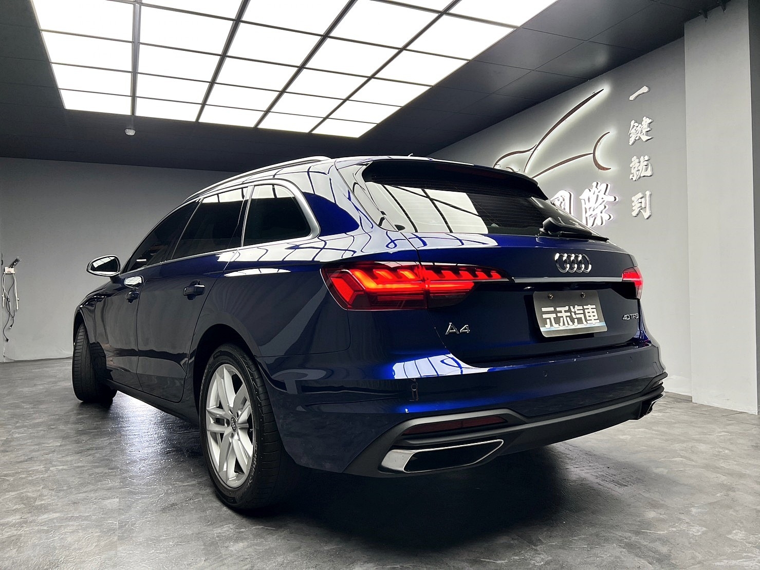 AUDI 旅行紳士🔥2020 B9.5 A4 Avant 輕油電 數位儀表 ACC跟車 僅跑1萬 🔥(113)【阿龍中古車 0968-691-205】★父親節特惠好禮雙重奏✔️饗食天堂餐券4張+✔️開運888紅包★  第2張相片