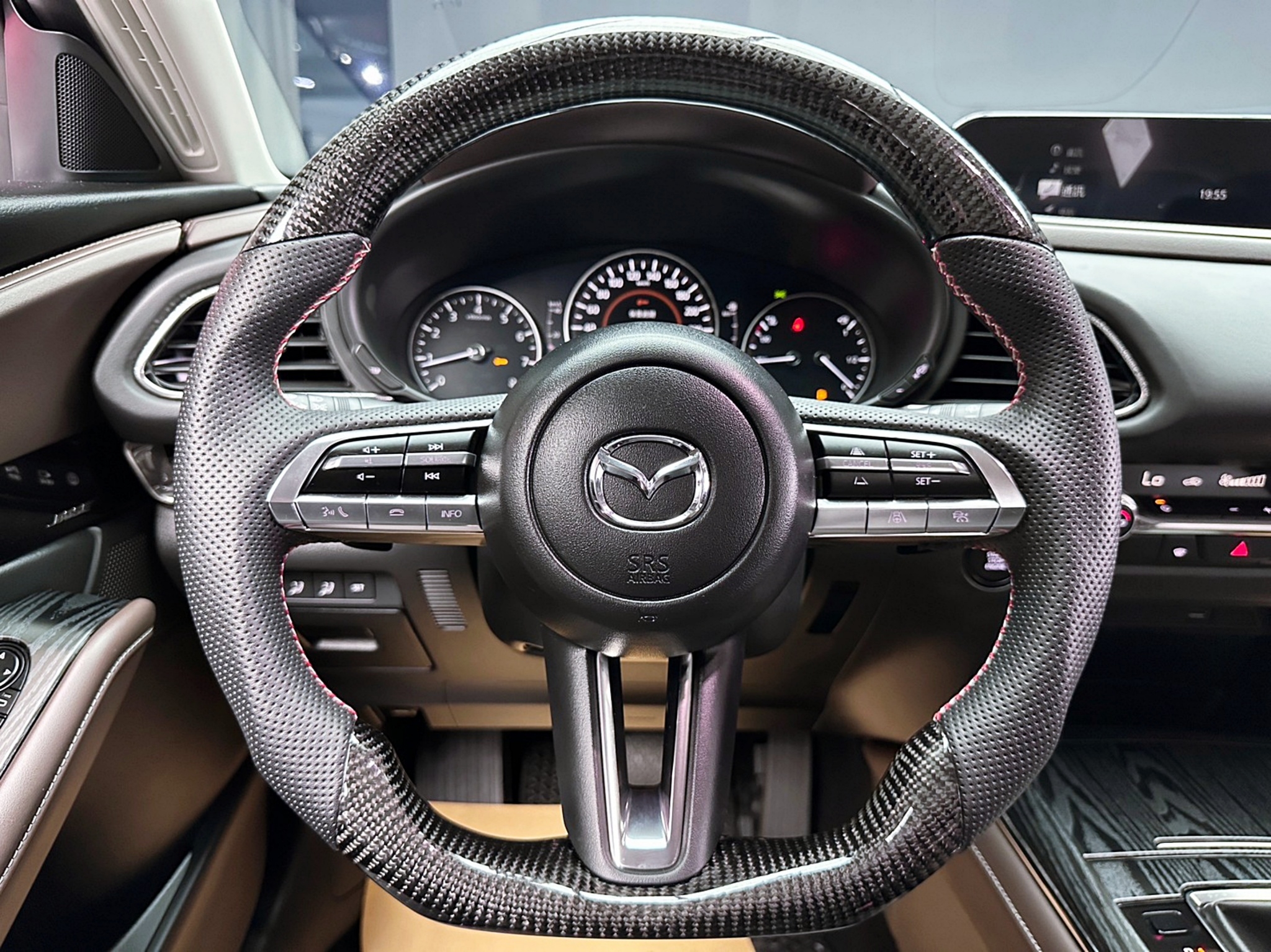 🔥2021 CX30 型動旗艦進化版 魂動 紅 ACC跟車 Bose音響 空力套件 環景 電尾門 新車保固 🔥(255)【阿龍中古車 0968-691-205】★父親節特惠好禮雙重奏✔️饗食天堂餐券4張+✔️開運888紅包★  第4張相片