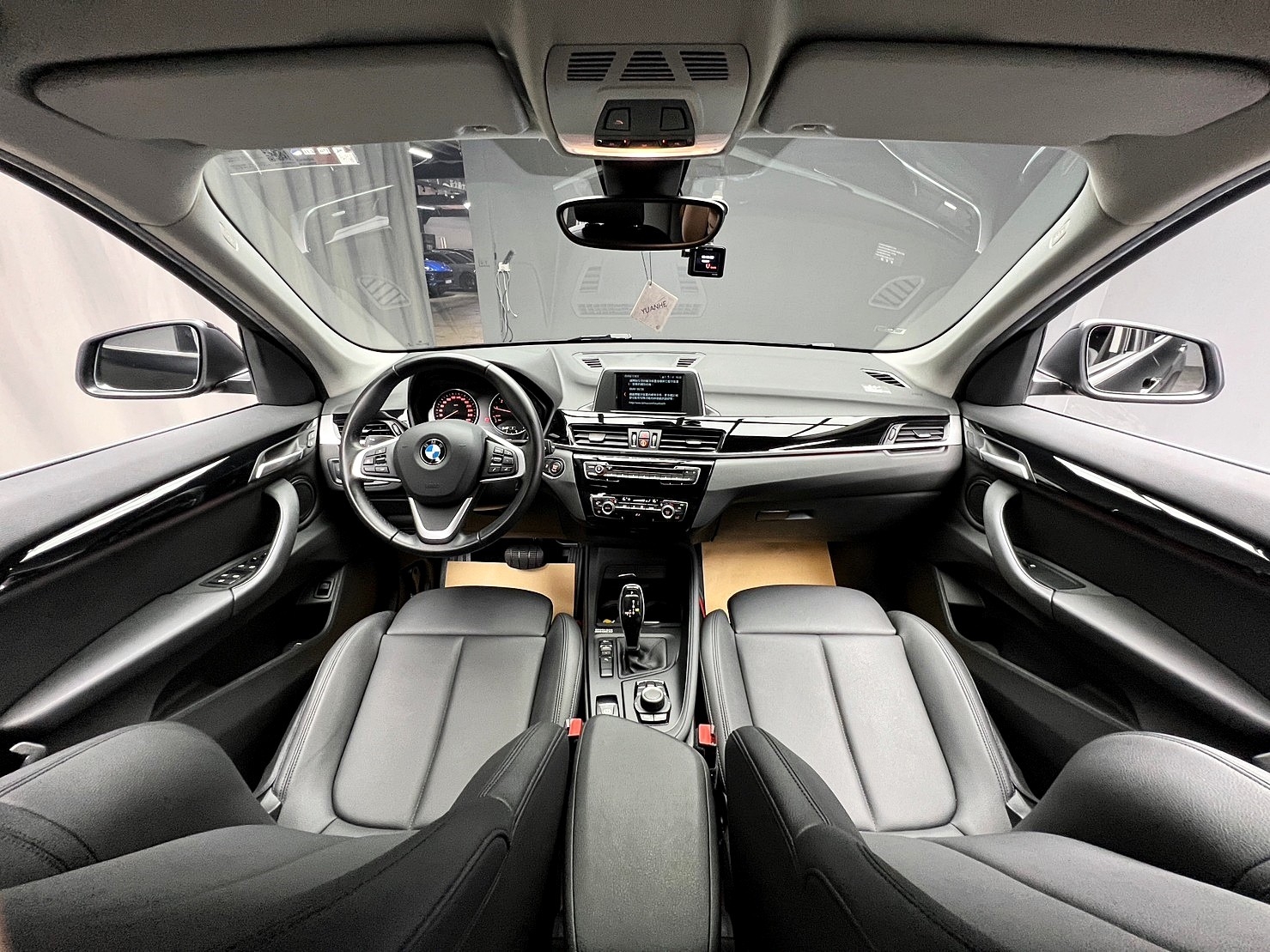 🔥2018 F48 BMW X1 sDrive18i 電尾門 跑少 🔥(081) 【阿龍中古車 0968-691-205】★父親節特惠好禮雙重奏✔️饗食天堂餐券4張+✔️開運888紅包★  第3張相片