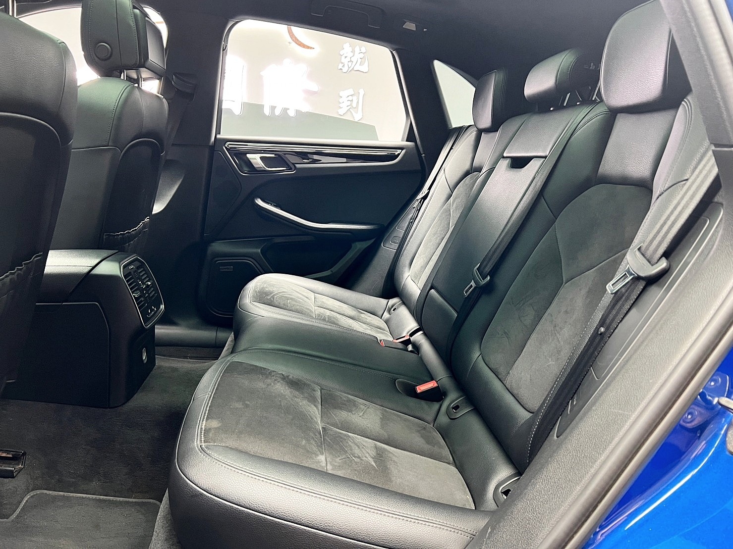 🔥2015 保時捷 馬肯 Porsche Macan S 全景天窗 前後電熱椅 跑車時鐘 BOSE 20吋鋁圈 🔥(092) 【阿龍中古車 0968-691-205】★父親節特惠好禮雙重奏✔️饗食天堂餐券4張+✔️開運888紅包★  第3張相片