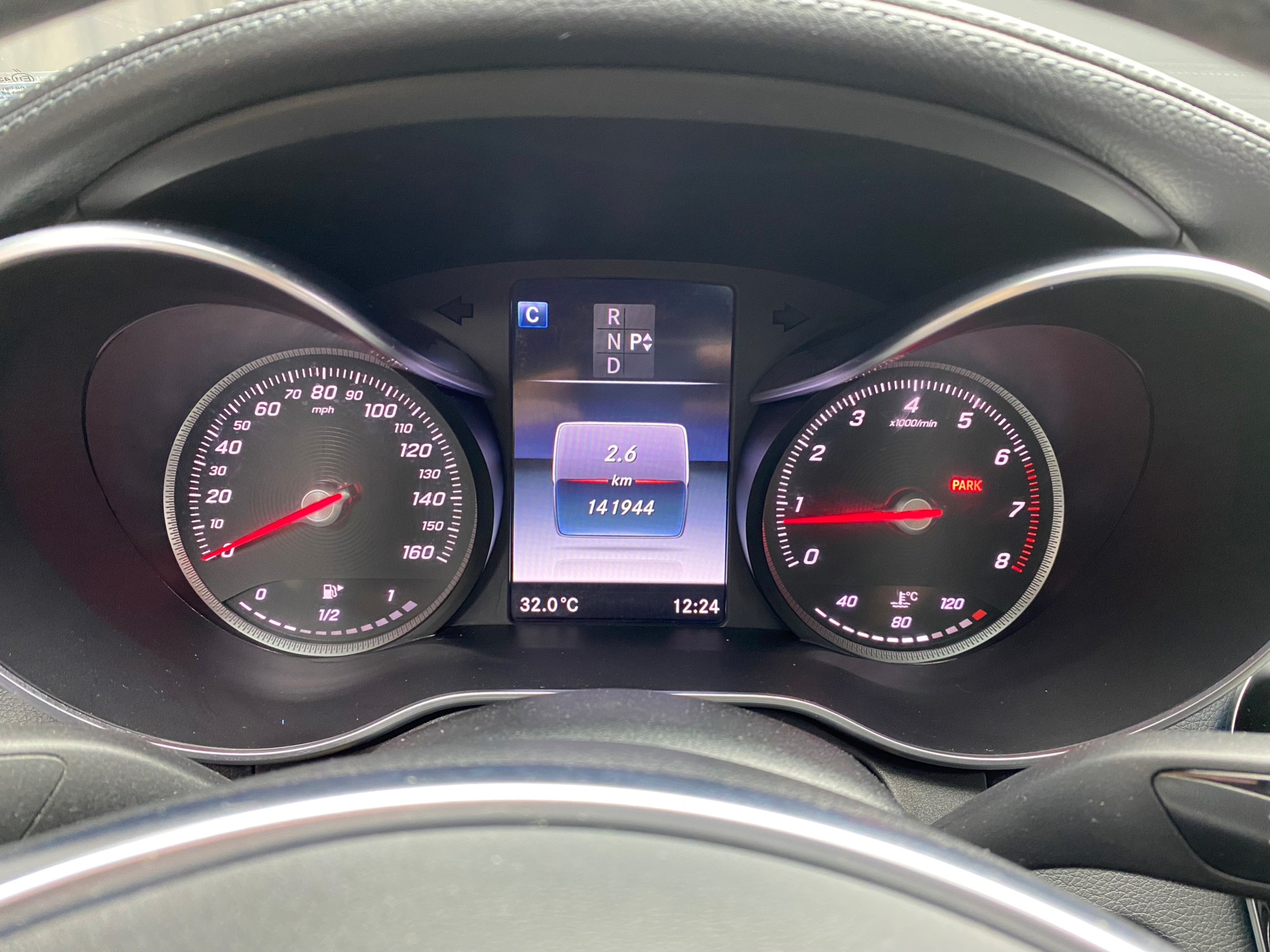 🔥2016式 W205 Benz C300 AMG 黑岑木 雙魚眼 全景天窗 環景 🔥(234)【 阿龍中古車 0968-691-205】★父親節特惠好禮雙重奏✔️饗食天堂餐券4張+✔️開運888紅包★  第9張相片
