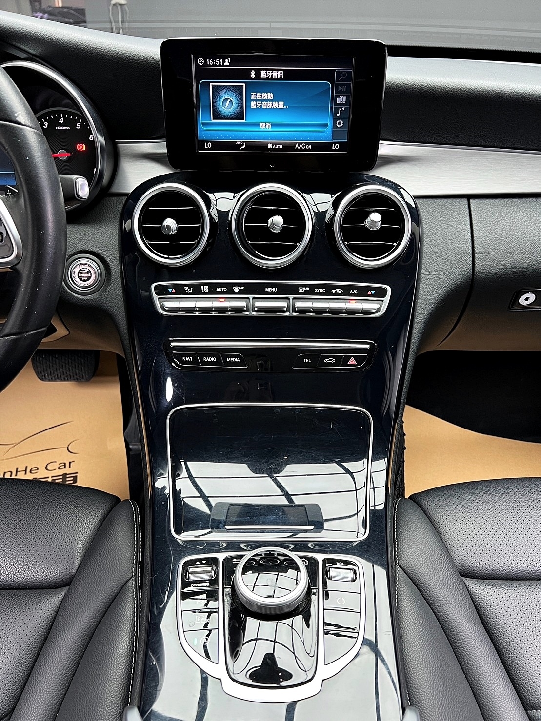🔥2019式 W205 C200 進化版 新款 輕油電 油電 C字尾燈 盲點偵測 CarPlay 🔥(101)【 阿龍中古車 0968-691-205】★父親節特惠好禮雙重奏✔️饗食天堂餐券4張+✔️開運888紅包★  第3張相片