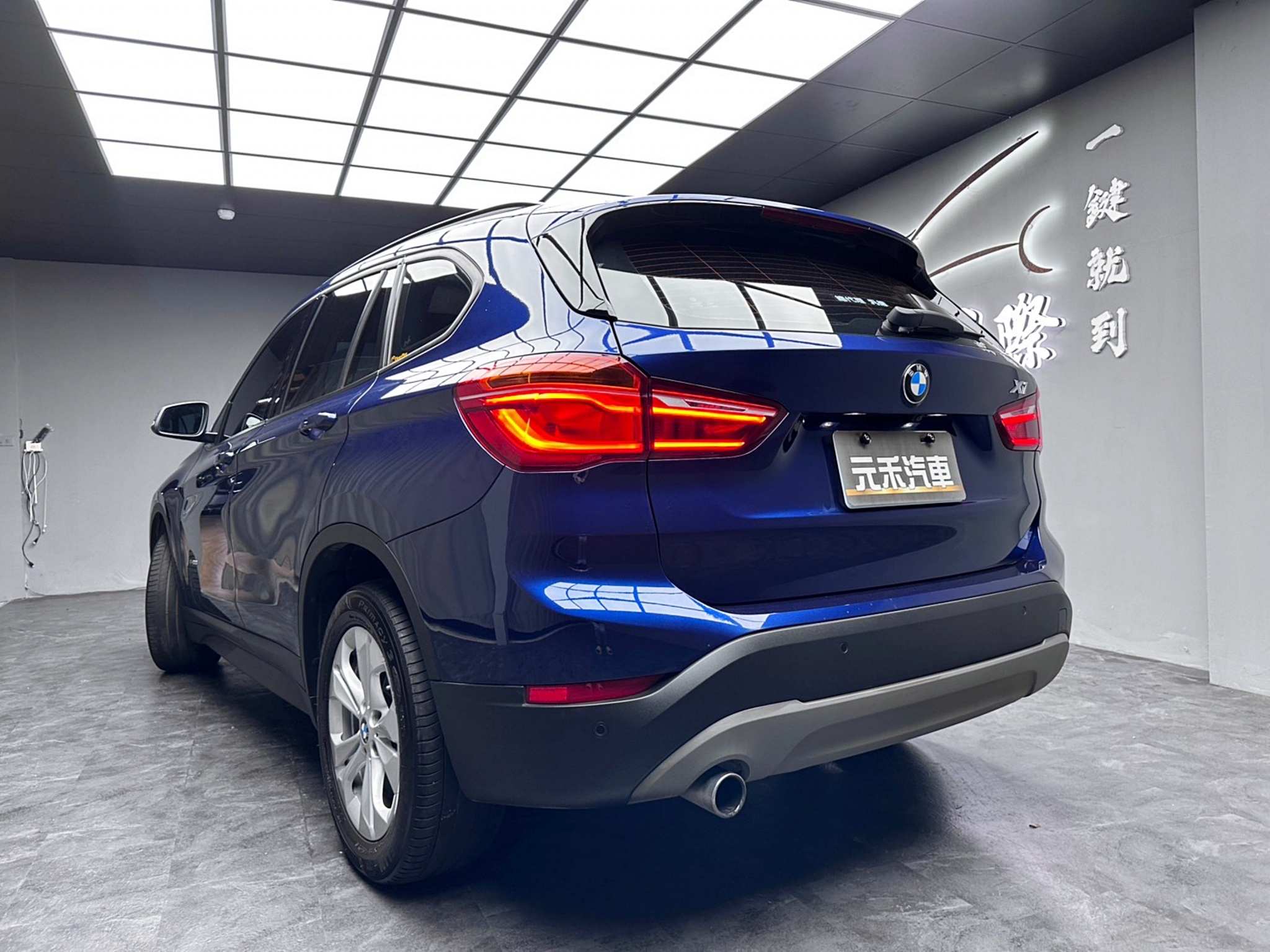 🔥2016 F48 BMW X1 sDrive18d 柴油 選配 全景天窗 HK音響 安卓機 🔥(228)【 阿龍中古車 0968-691-205】★父親節特惠好禮雙重奏✔️饗食天堂餐券4張+✔️開運888紅包★  第2張相片