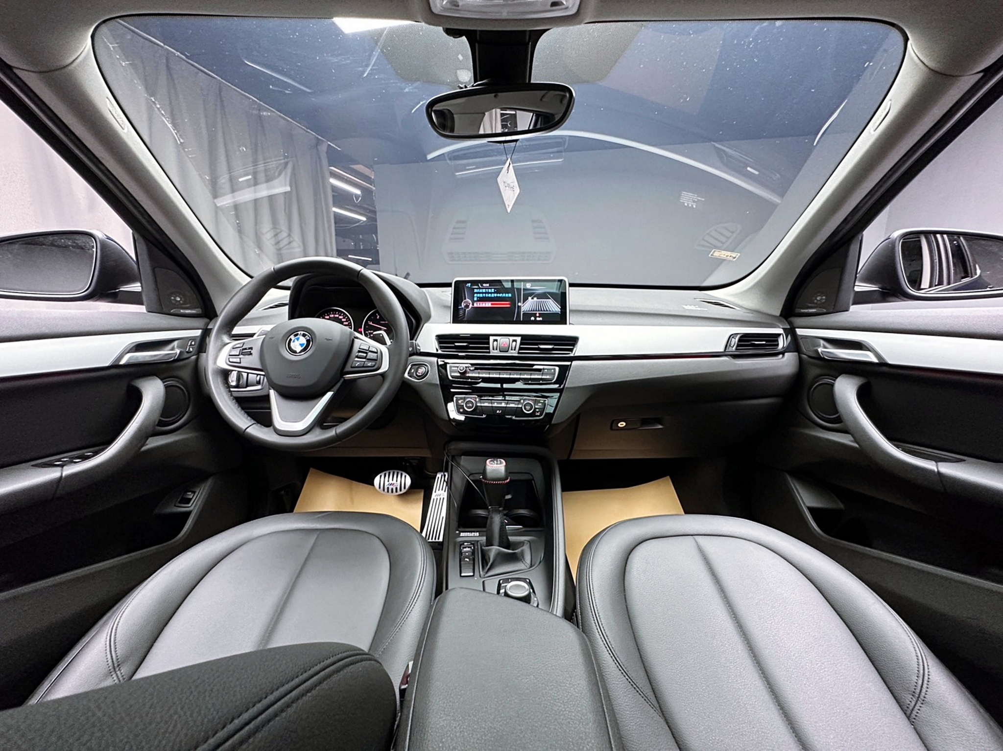 🔥2016 F48 BMW X1 sDrive18d 柴油 選配 全景天窗 HK音響 安卓機 🔥(228)【 阿龍中古車 0968-691-205】★父親節特惠好禮雙重奏✔️饗食天堂餐券4張+✔️開運888紅包★  第5張相片