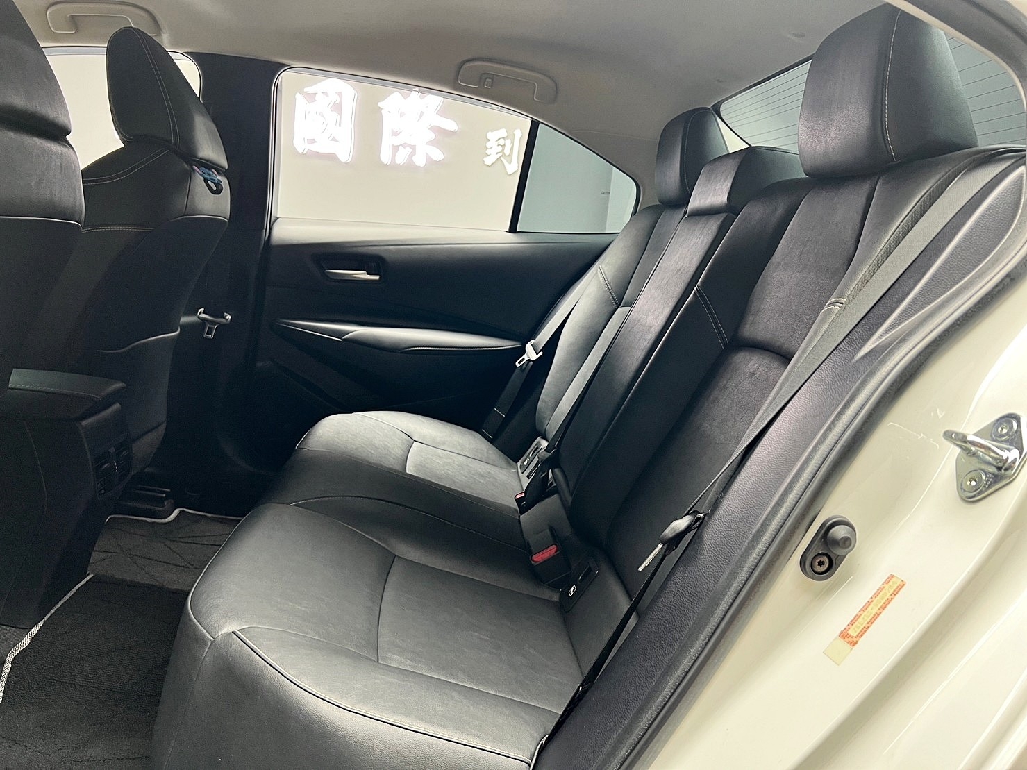 🔥2019 新款 阿提斯  Toyota Corolla Altis (NEW) 豪華版  ACC跟車 低里程 🔥(131)【 阿龍中古車 0968-691-205】★父親節特惠好禮雙重奏✔️饗食天堂餐券4張+✔️開運888紅包★  第2張相片