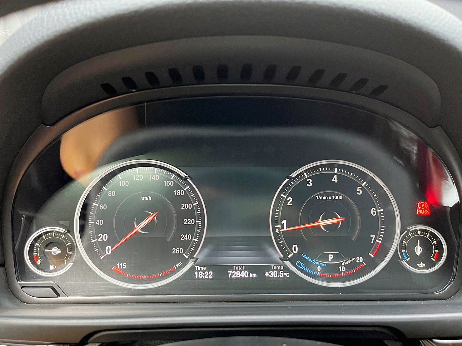 🔥2016 F10 BMW 520i 環景 電尾門 升級19吋鋁圈 🔥(137)【 阿龍中古車 0968-691-205】★父親節特惠好禮雙重奏✔️饗食天堂餐券4張+✔️開運888紅包★  第5張相片