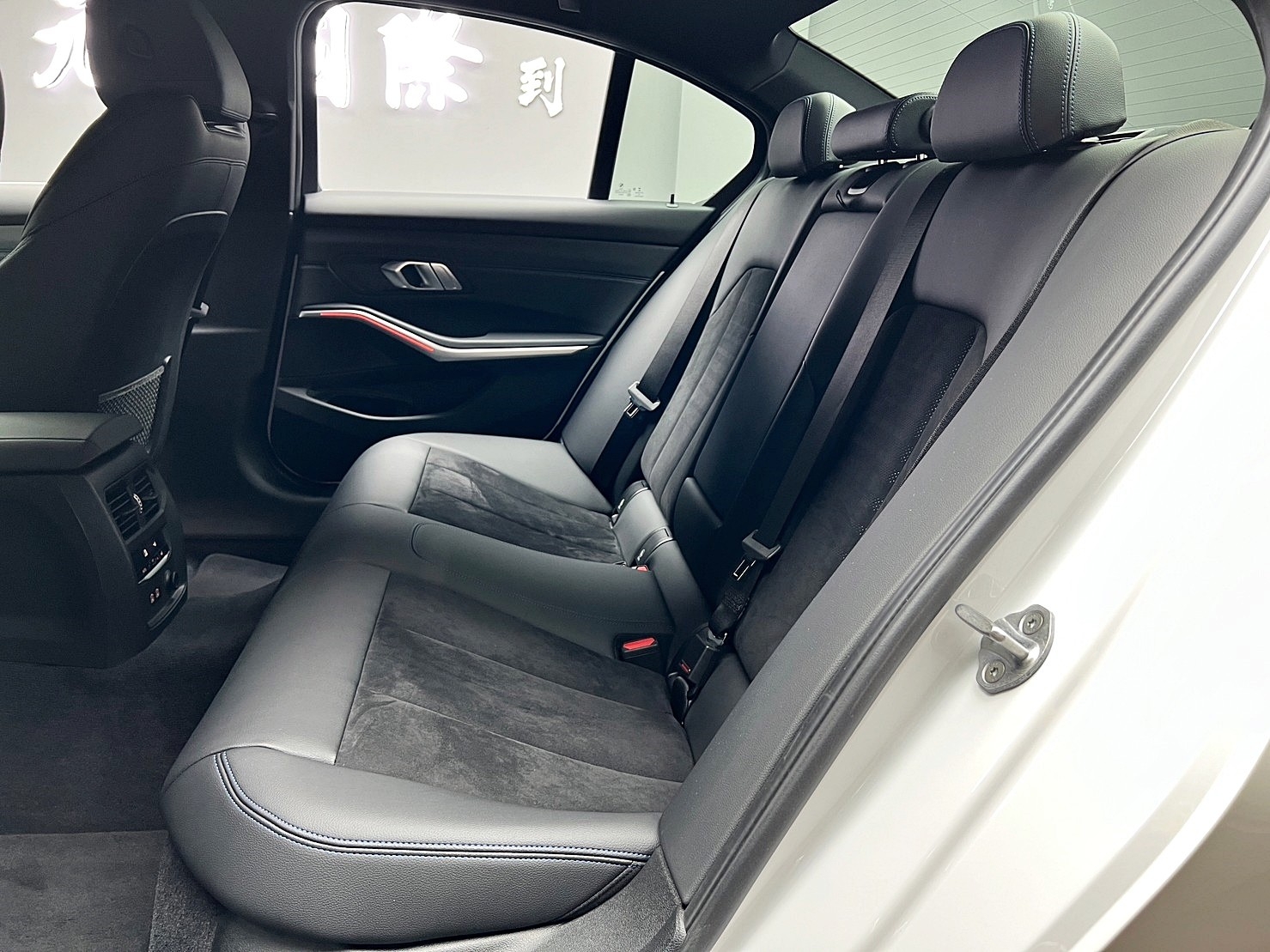 🔥2020 G20 320i M 5AU 跟車 虛擬座艙 超低里程🔥(114) 【 阿龍中古車 0968-691-205】★父親節特惠好禮雙重奏✔️饗食天堂餐券4張+✔️開運888紅包★  第2張相片