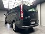 🔥2017 福特 旅行家 Tourneo Custom 柴油 九人座 廂型車 🔥(021)【 阿龍中古車 0968-691-205】★父親節特惠好禮雙重奏✔️饗食天堂餐券4張+✔️開運888紅包★  第9張縮圖