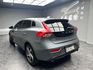 🔥2018式 Volvo V40 T3 安全旗艦版 ACC跟車 全景天窗 HK音響 低里程 進口 掀背 🔥(014)【 阿龍中古車 0968-691-205】★父親節特惠倒數中✔️饗食天堂餐券4張+✔️開運888紅包★  第2張縮圖