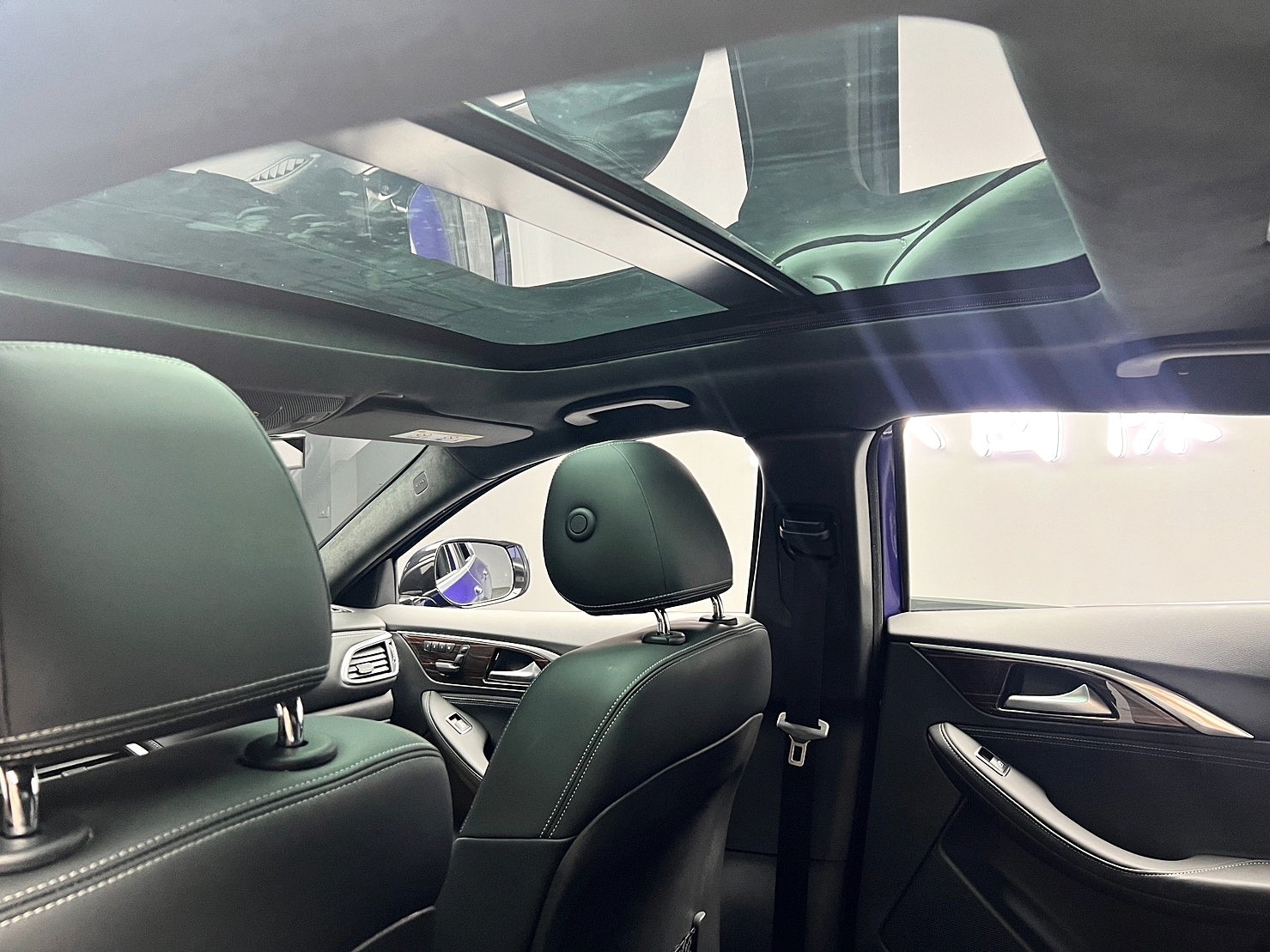 獨特 雙生車 🔥2016 Q30 風尚版 全景天窗 ACC跟車 環景 🔥(155)【 阿龍中古車 0968-691-205】★父親節特惠倒數中✔️饗食天堂餐券4張+✔️開運888紅包★  第3張相片