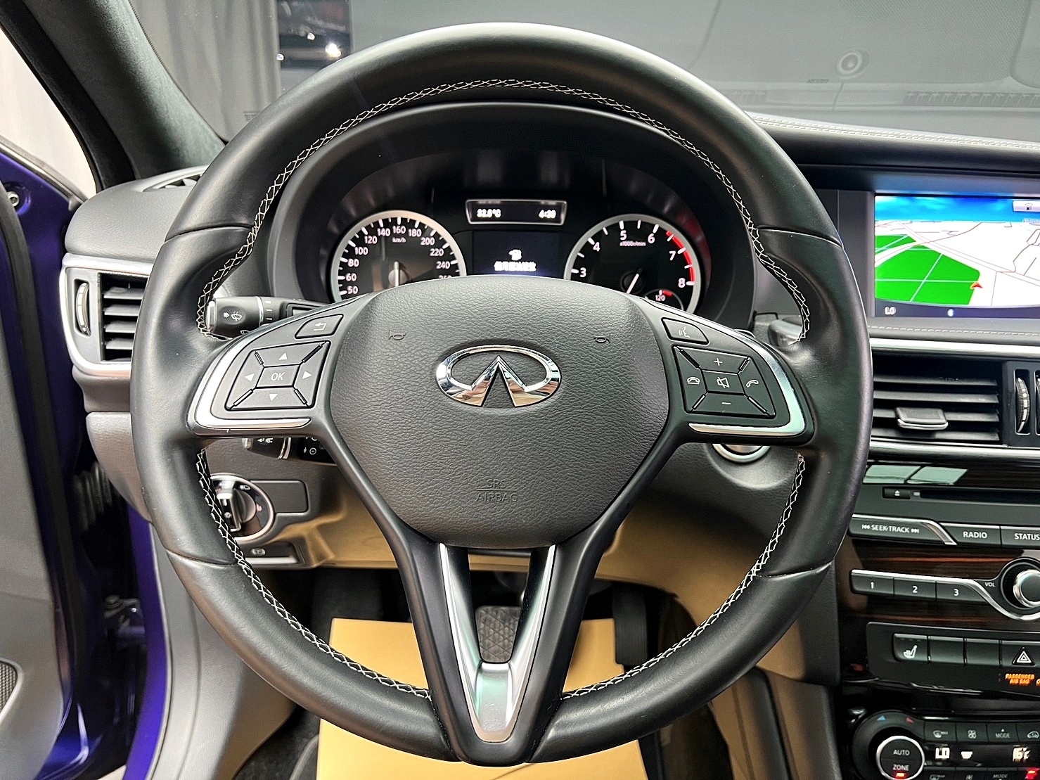 獨特 雙生車 🔥2016 Q30 風尚版 全景天窗 ACC跟車 環景 🔥(155)【 阿龍中古車 0968-691-205】★父親節特惠倒數中✔️饗食天堂餐券4張+✔️開運888紅包★  第5張相片