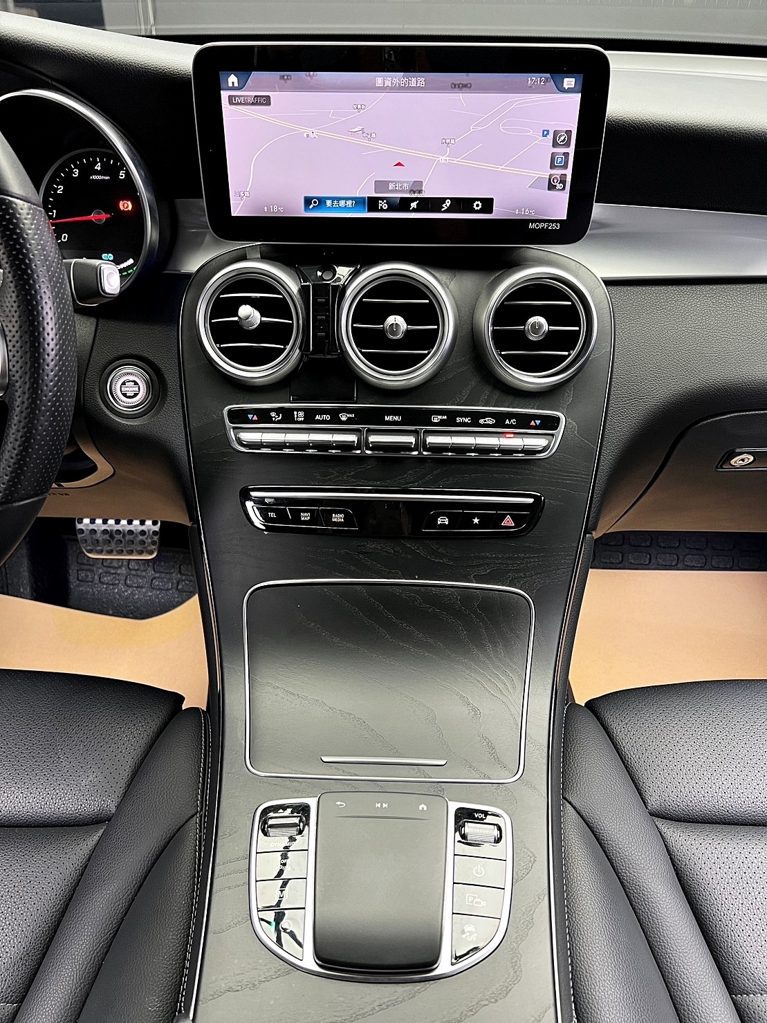 🔥2020式 小改款 X253 GLC300 2.0h 4MATIC 輕油電 黑岑木 氣氛燈 ACC跟車 🔥(123)【 阿龍中古車 0968-691-205】★父親節特惠倒數中✔️饗食天堂餐券4張+✔️開運888紅包★  第3張相片