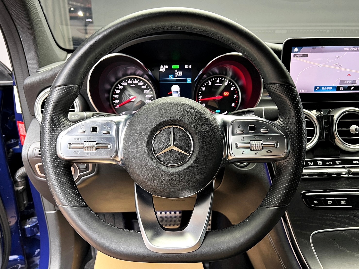 🔥2020式 小改款 X253 GLC300 2.0h 4MATIC 輕油電 黑岑木 氣氛燈 ACC跟車 🔥(123)【 阿龍中古車 0968-691-205】★父親節特惠倒數中✔️饗食天堂餐券4張+✔️開運888紅包★  第5張相片