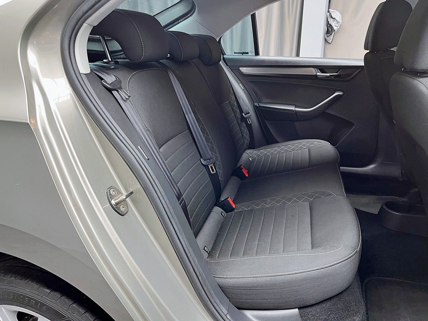 🔥2019 Skoda Rapid 🔥低里程❗️年份新❗️超省油❗️(257)【 阿龍中古車 0968-691-205】★父親節特惠倒數中✔️饗食天堂餐券4張+✔️開運888紅包★  第2張相片