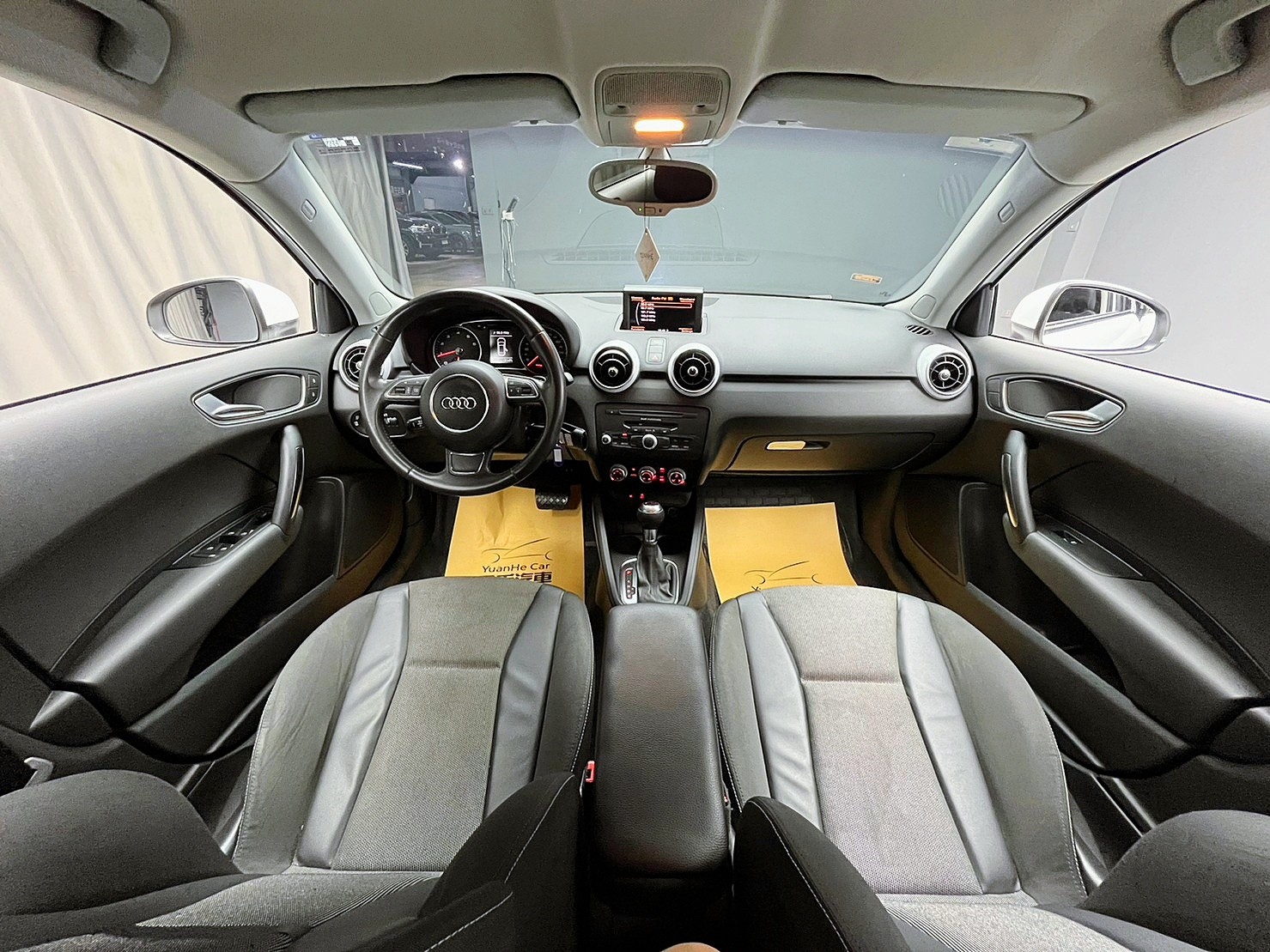 🔥2013 奧迪 A1 Sportback Luxury 進口五門 小掀背 🔥(103)【 阿龍中古車 0968-691-205】★父親節特惠倒數中✔️饗食天堂餐券4張+✔️開運888紅包★  第3張相片