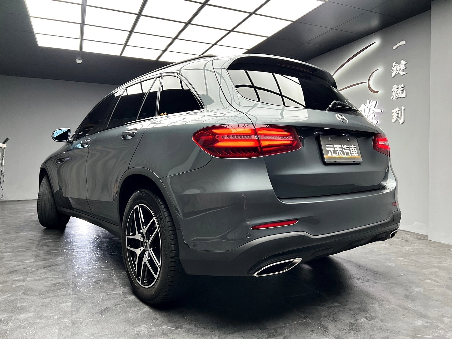 🔥2018式 X253 GLC250 AMG 夜色套件 柏林之音 🔥(141)【 阿龍中古車 0968-691-205】★父親節特惠倒數中✔️饗食天堂餐券4張+✔️開運888紅包★  第5張相片