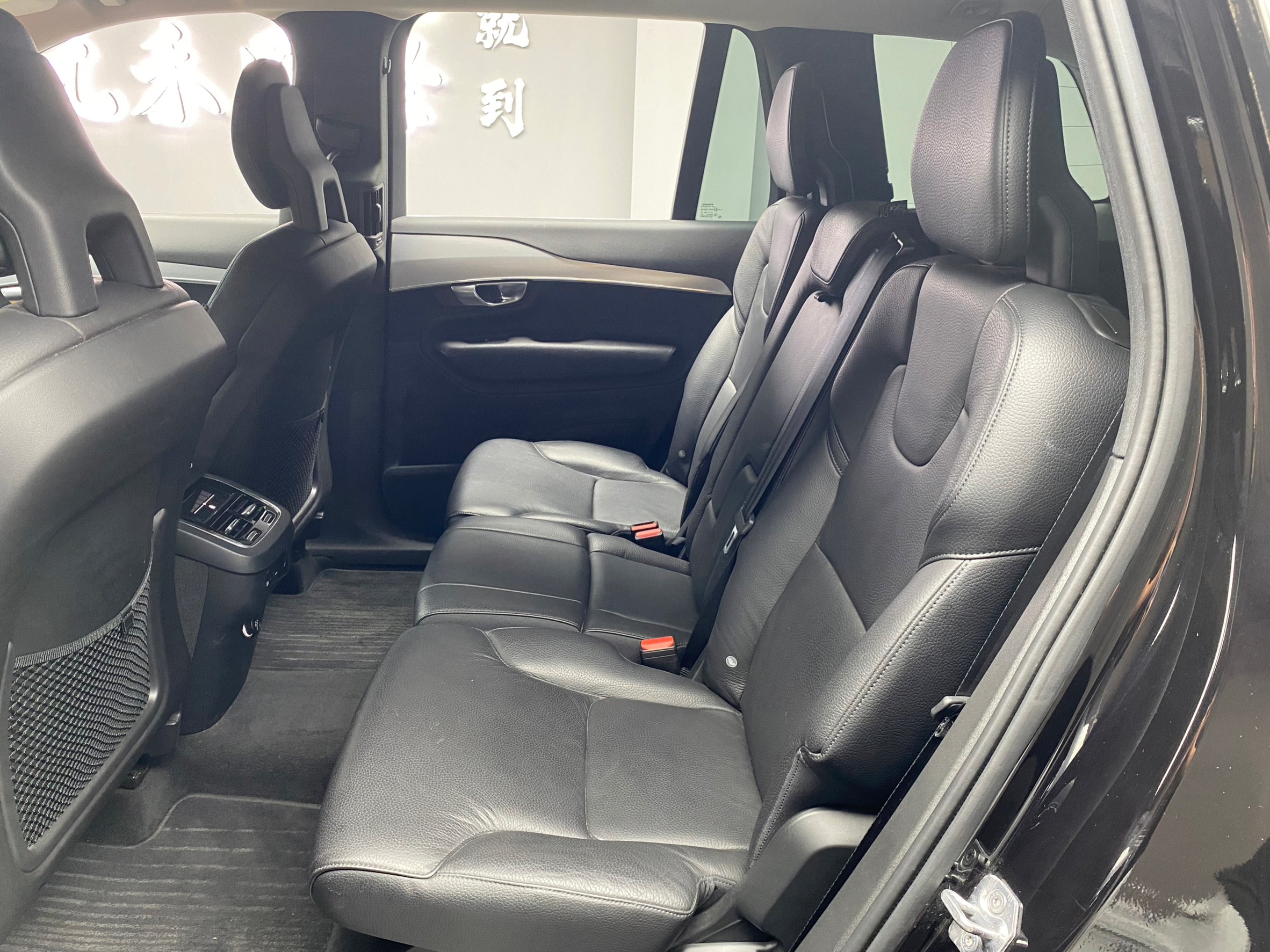 🔥2018 XC90 D5 Momentum 柴油 七人座 數位儀表 跟車 低里程 🔥(128)【 阿龍中古車 0968-691-205】  第2張相片