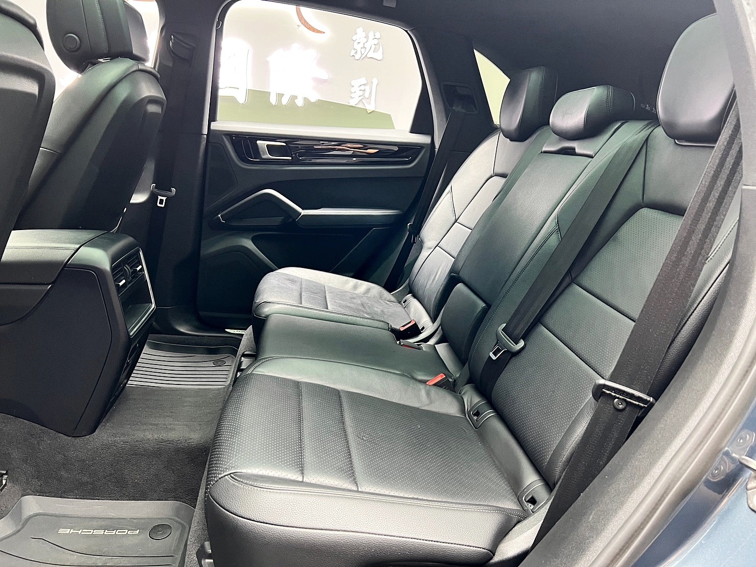 🔥2018 保時捷 凱燕 Porsche Cayenne V6環景 PDLS 動態照明 🔥(028)【 阿龍中古車 0968-691-205】  第2張相片