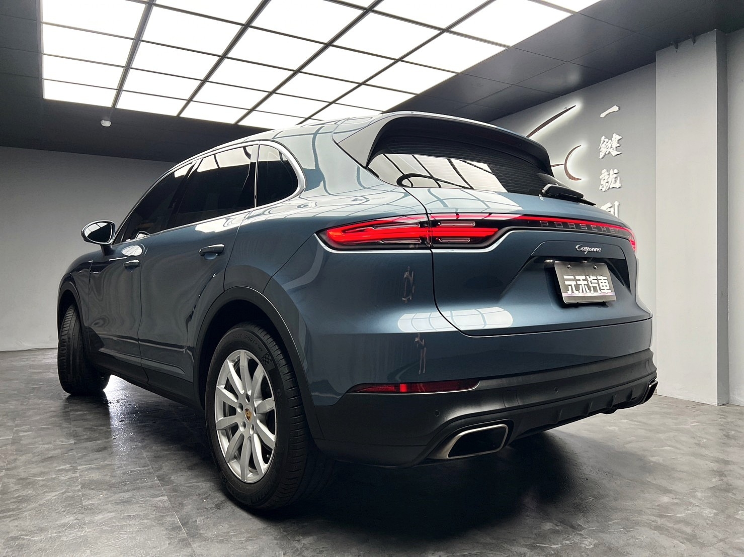 🔥2018 保時捷 凱燕 Porsche Cayenne V6環景 PDLS 動態照明 🔥(028)【 阿龍中古車 0968-691-205】  第3張相片